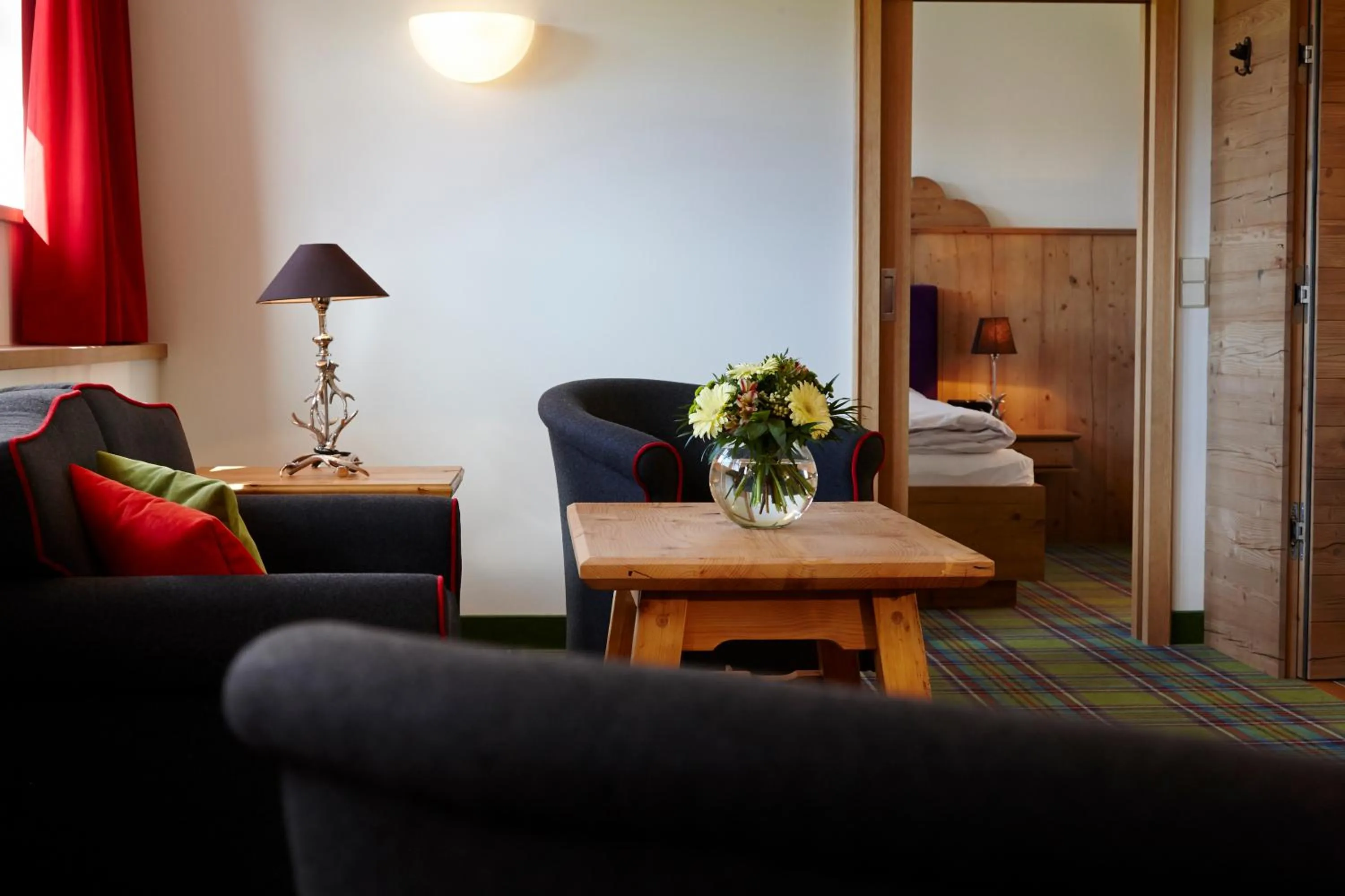 Photo of the whole room in Relais & Châteaux Gut Steinbach Hotel Chalets SPA