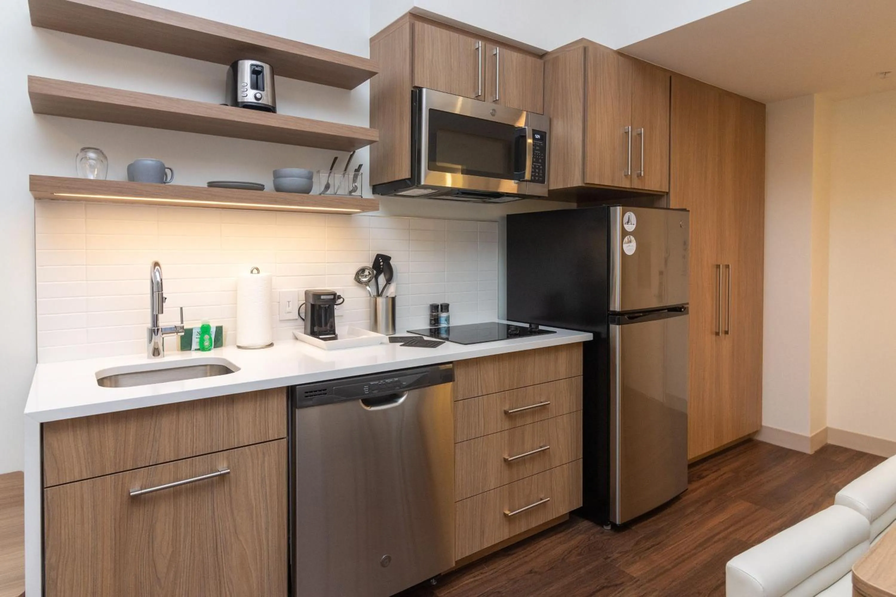 Kitchen or kitchenette in Element St. Louis Midtown