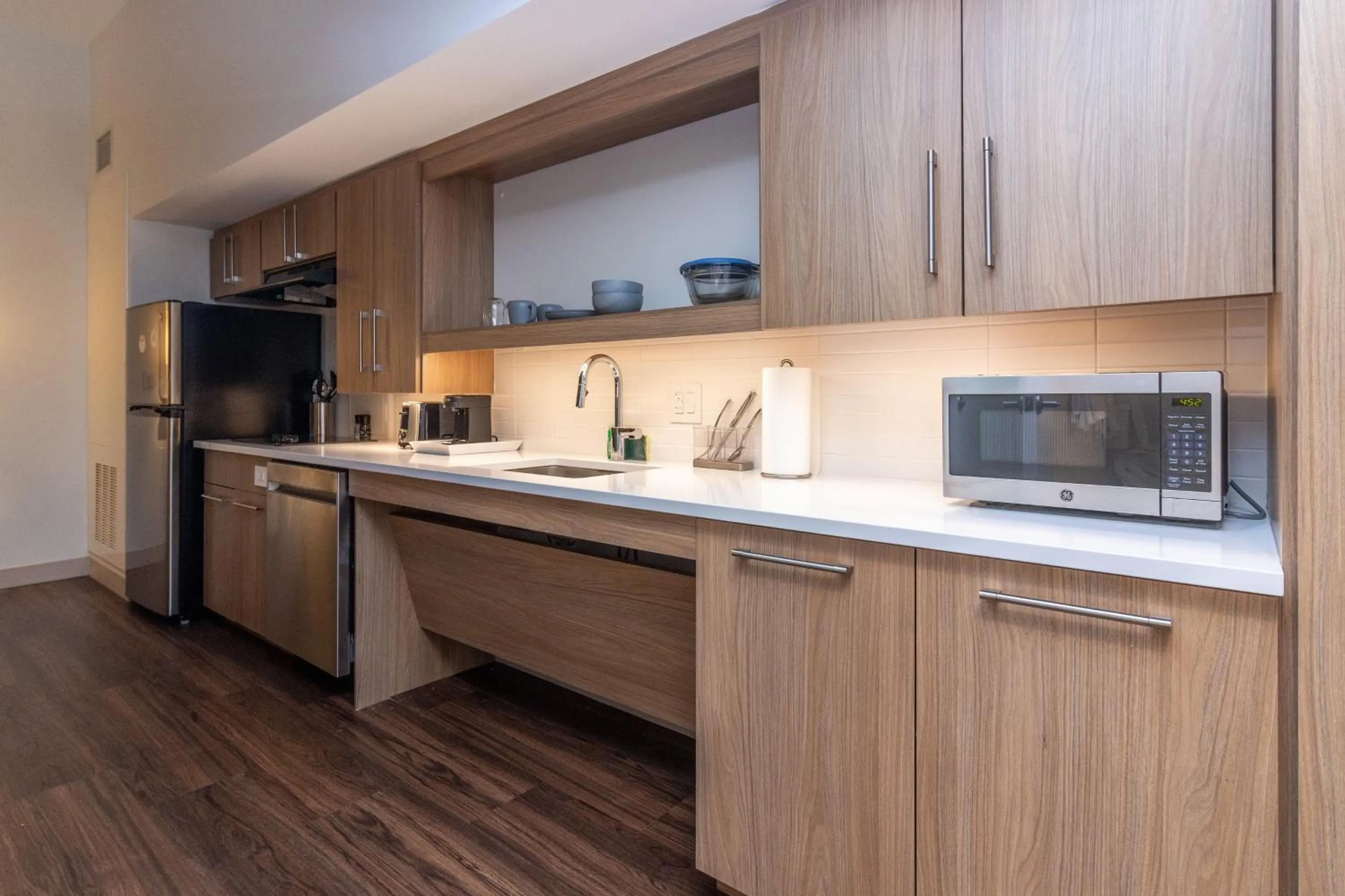 Kitchen or kitchenette in Element St. Louis Midtown