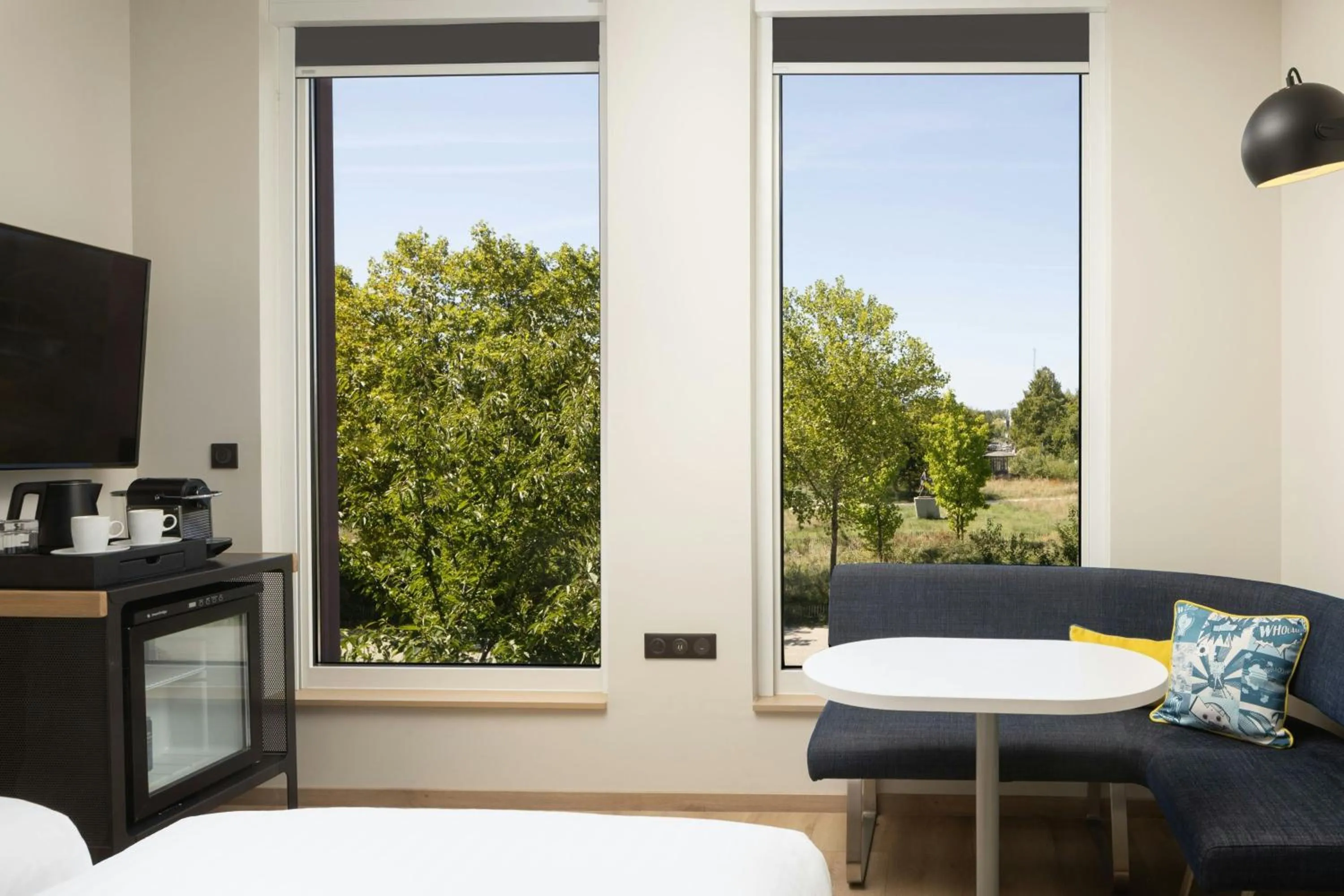 Photo of the whole room in Aloft Strasbourg City Centre