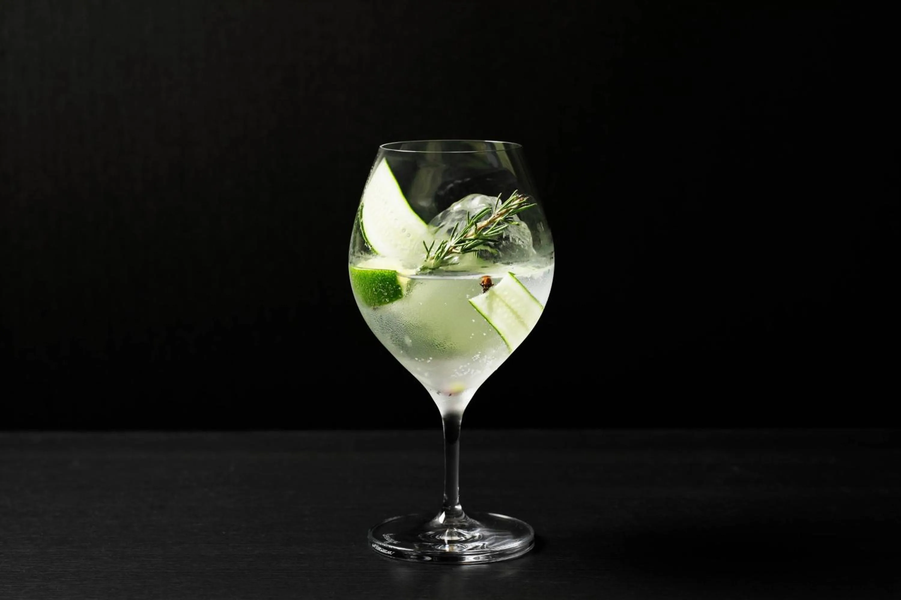 Lounge or bar in AC Hotel by Marriott Tokyo Ginza