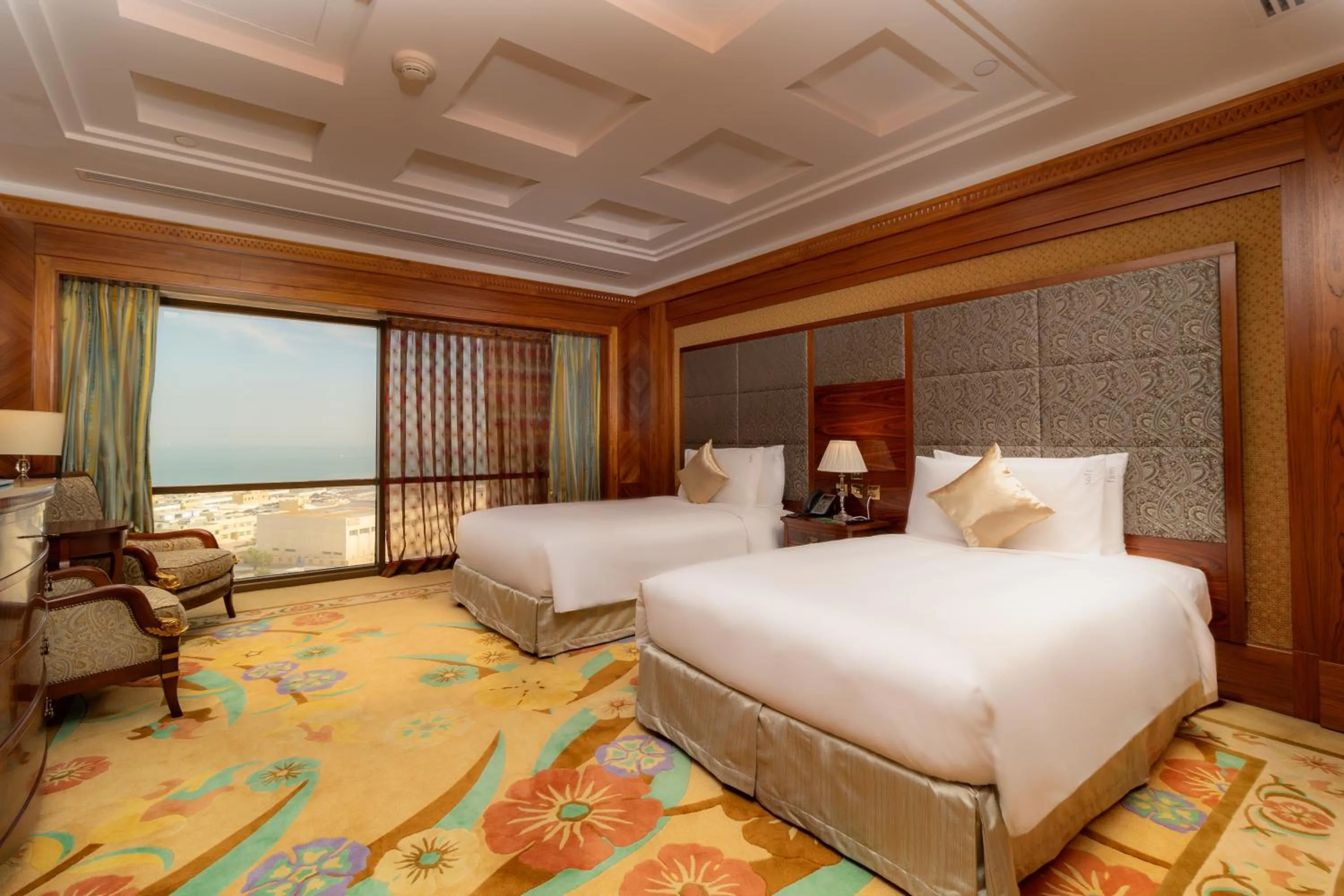 Bedroom, Bed in Holiday Inn - Suites Kuwait Salmiya by IHG