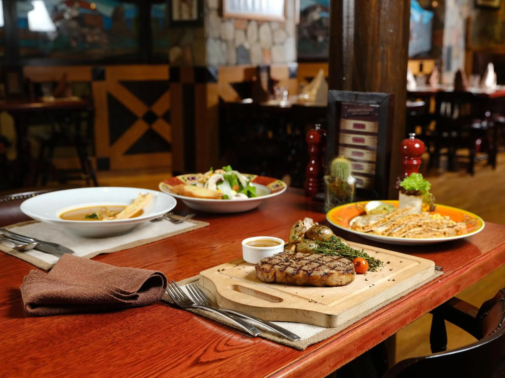 Restaurant/places to eat in Holiday Inn - Suites Kuwait Salmiya by IHG