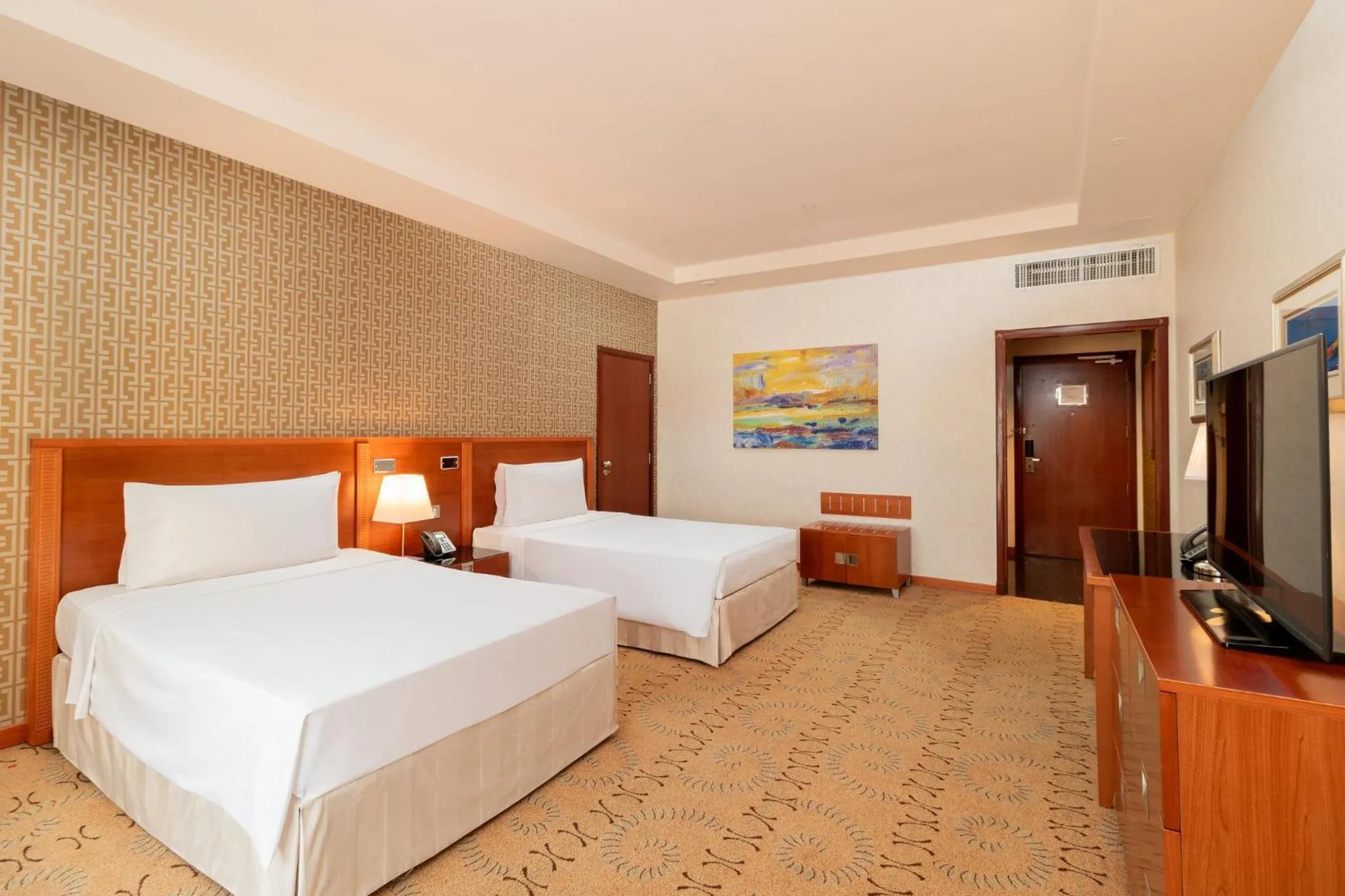 Photo of the whole room, Bed in Holiday Inn - Suites Kuwait Salmiya by IHG