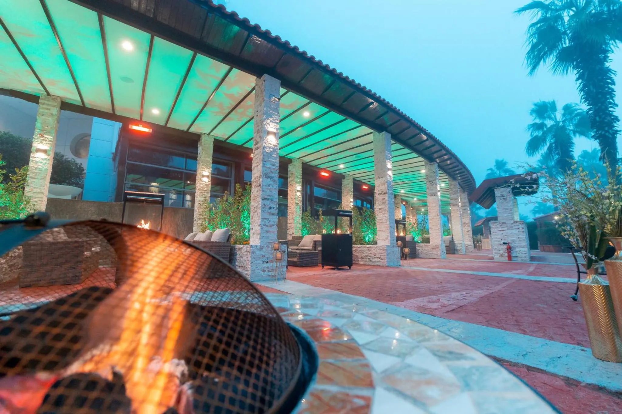 Restaurant/places to eat in Holiday Inn - Suites Kuwait Salmiya by IHG