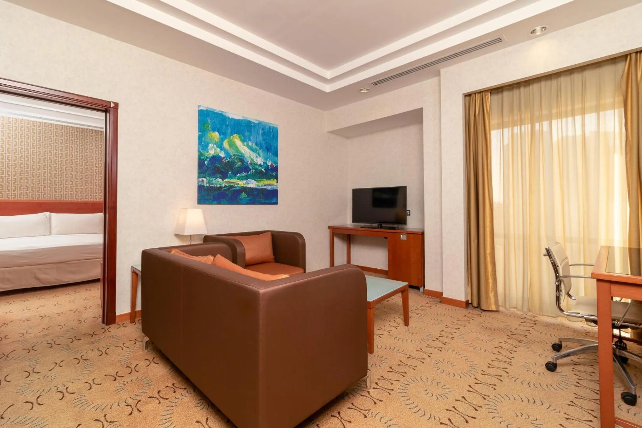 Photo of the whole room, Bed in Holiday Inn - Suites Kuwait Salmiya by IHG