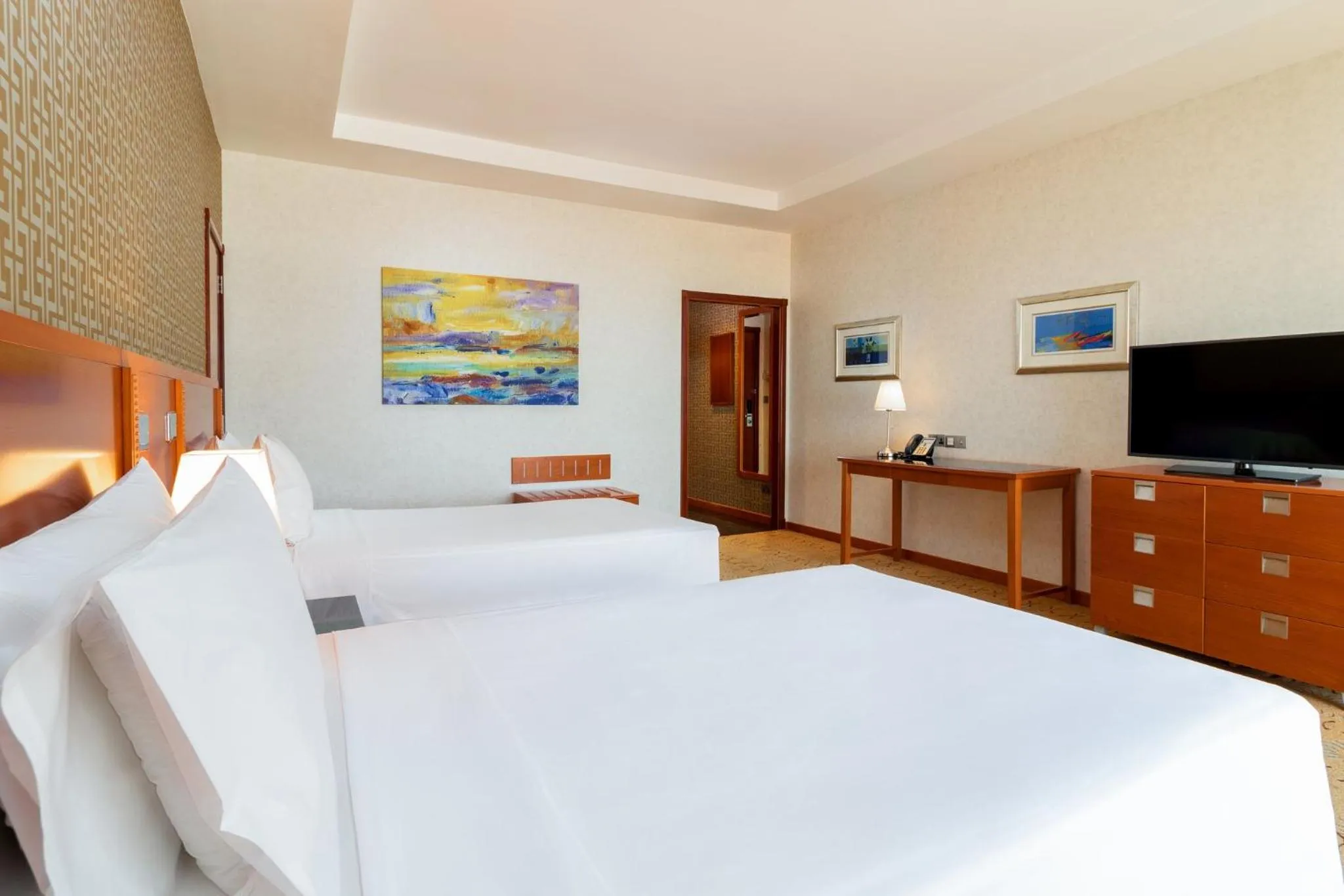Photo of the whole room, Bed in Holiday Inn - Suites Kuwait Salmiya by IHG