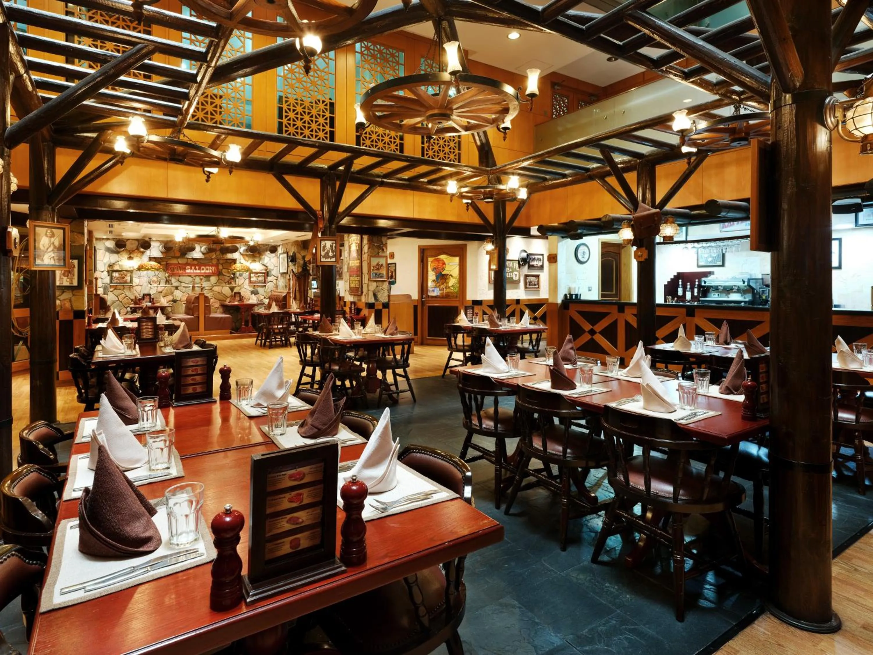 Restaurant/places to eat in Holiday Inn - Suites Kuwait Salmiya by IHG