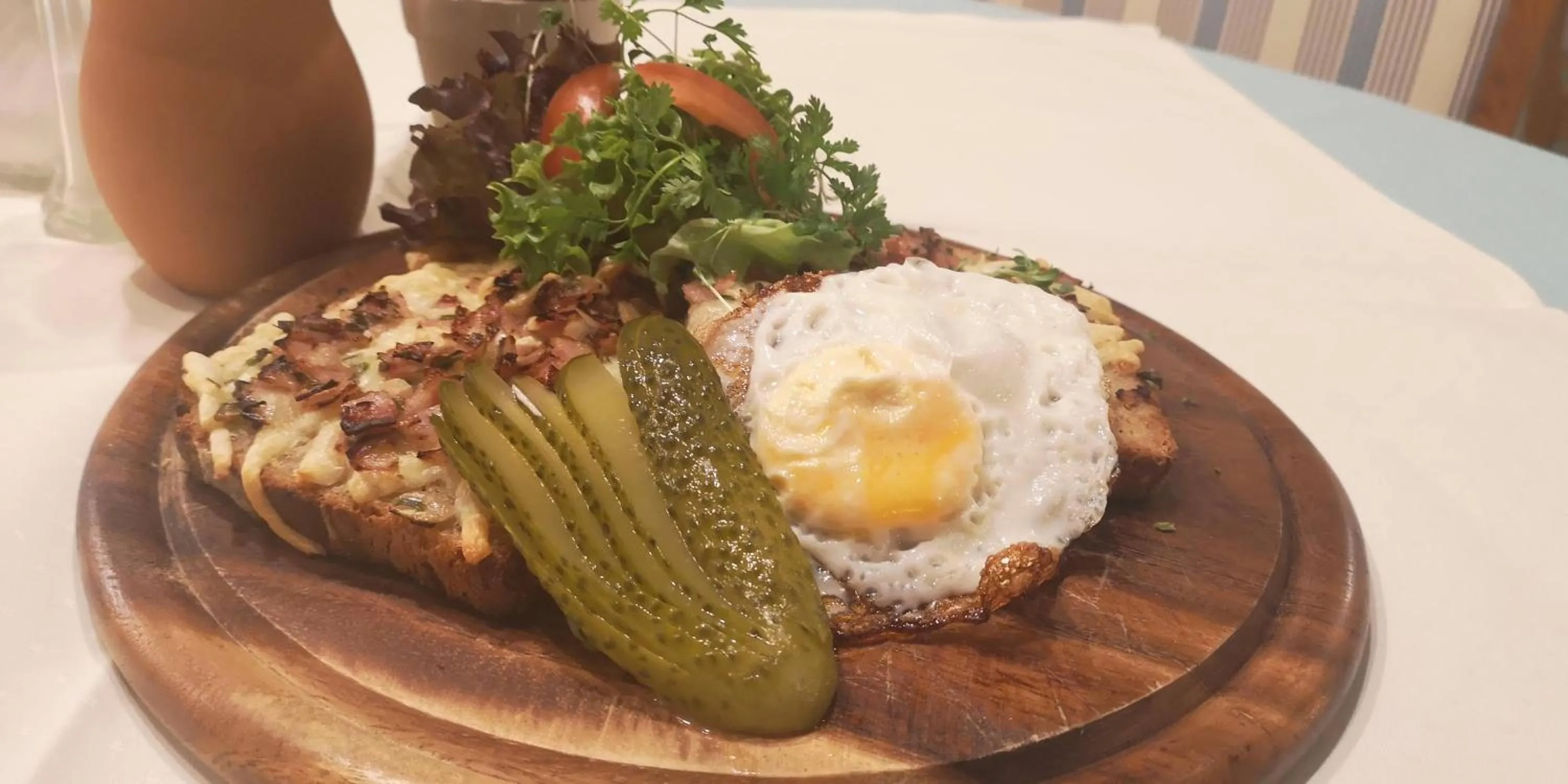 Food and drinks in Hotel Restaurant Molitor