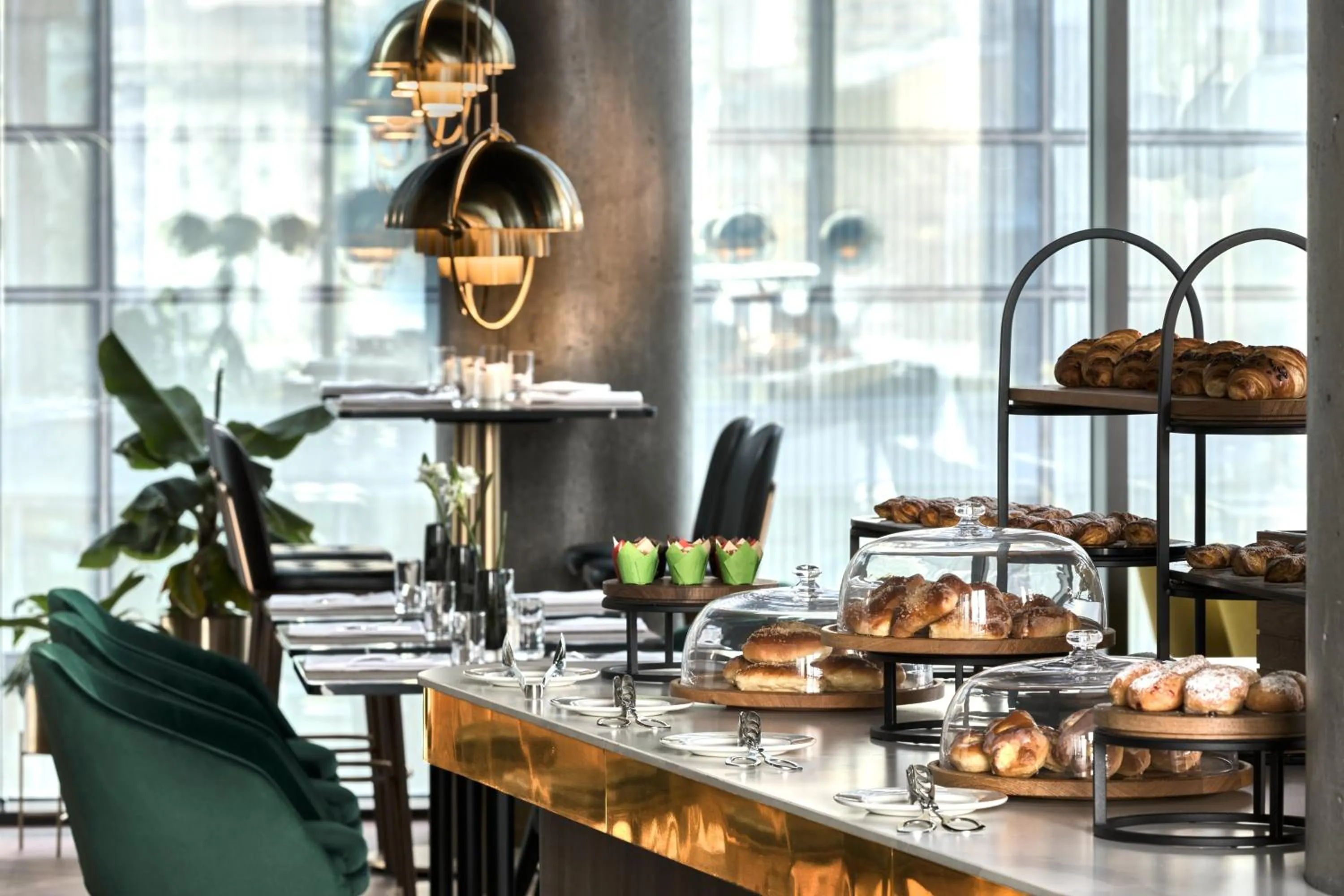Restaurant/places to eat in Crowne Plaza - Warsaw - The HUB by IHG