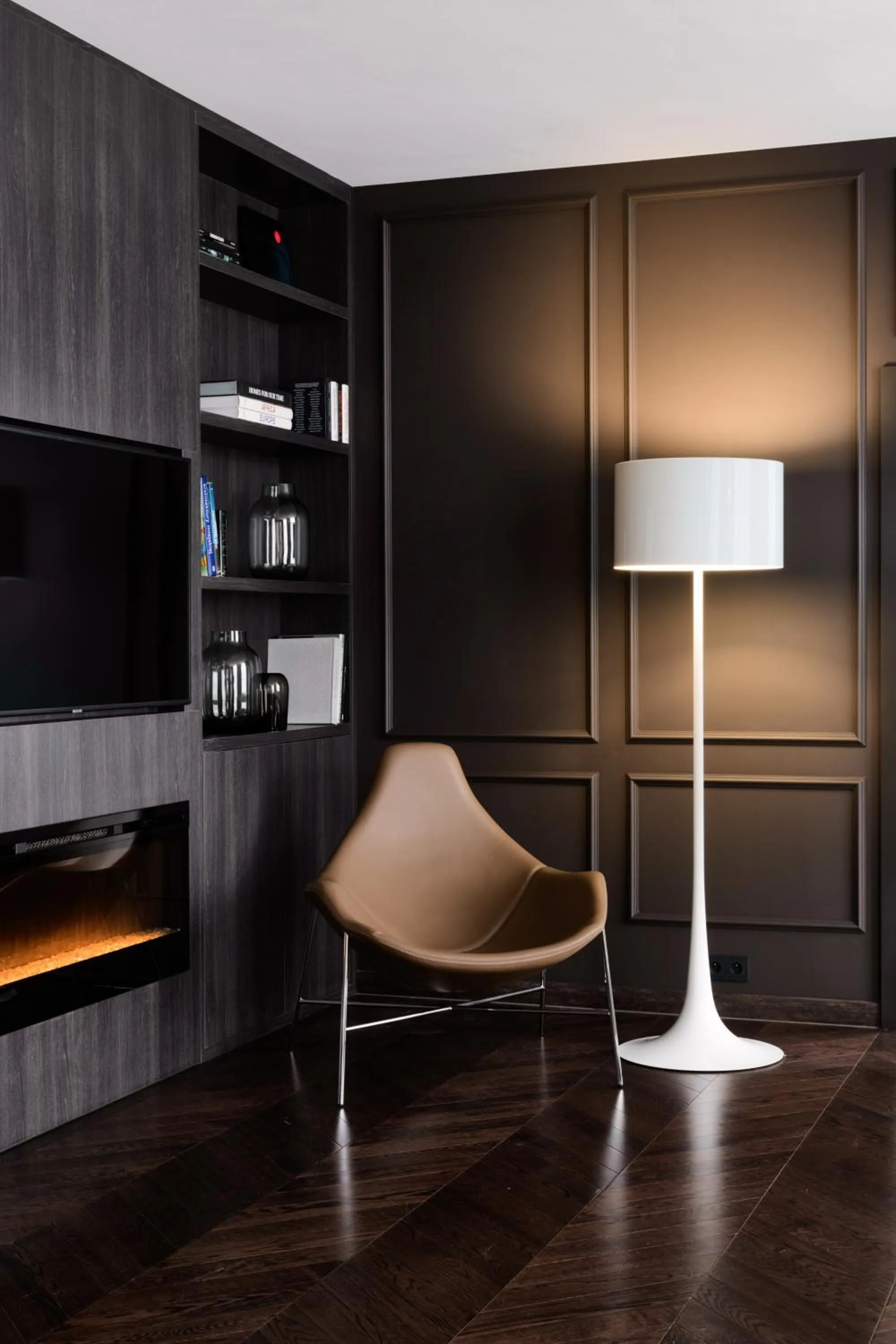 TV and multimedia in Crowne Plaza - Warsaw - The HUB by IHG