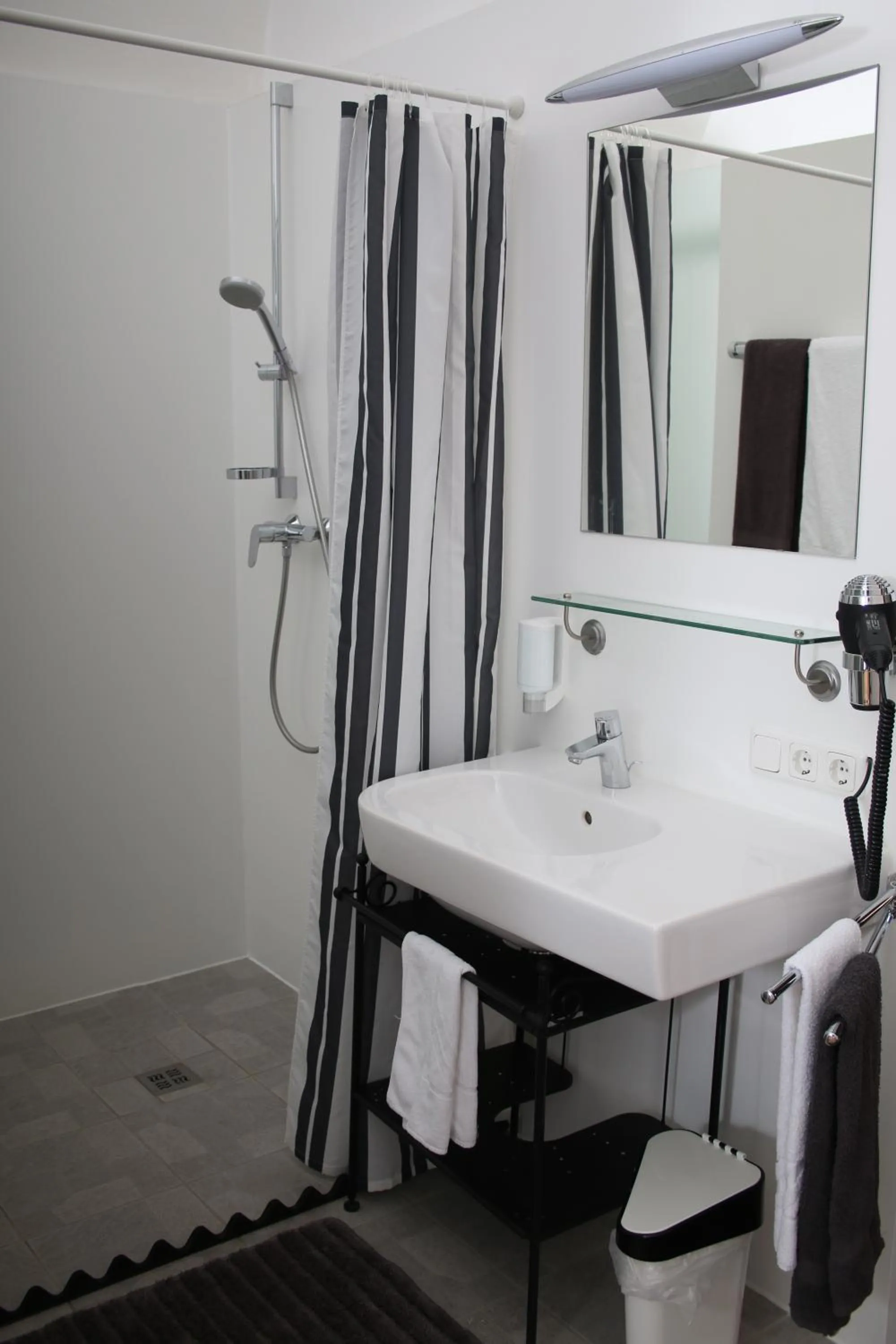 Bathroom in Hotel im Stift Neuberg