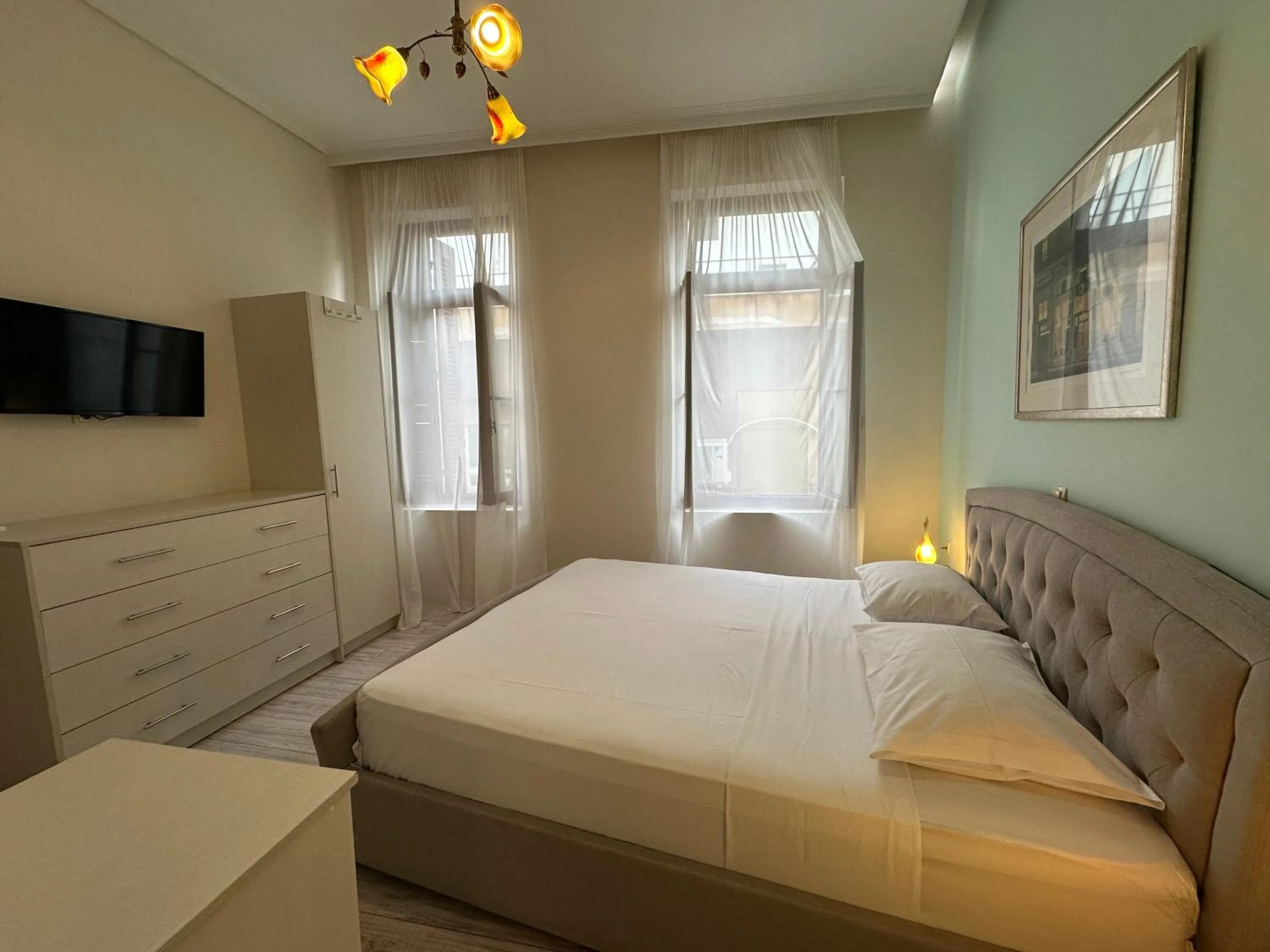 TV and multimedia, Bed in Theasis Athens