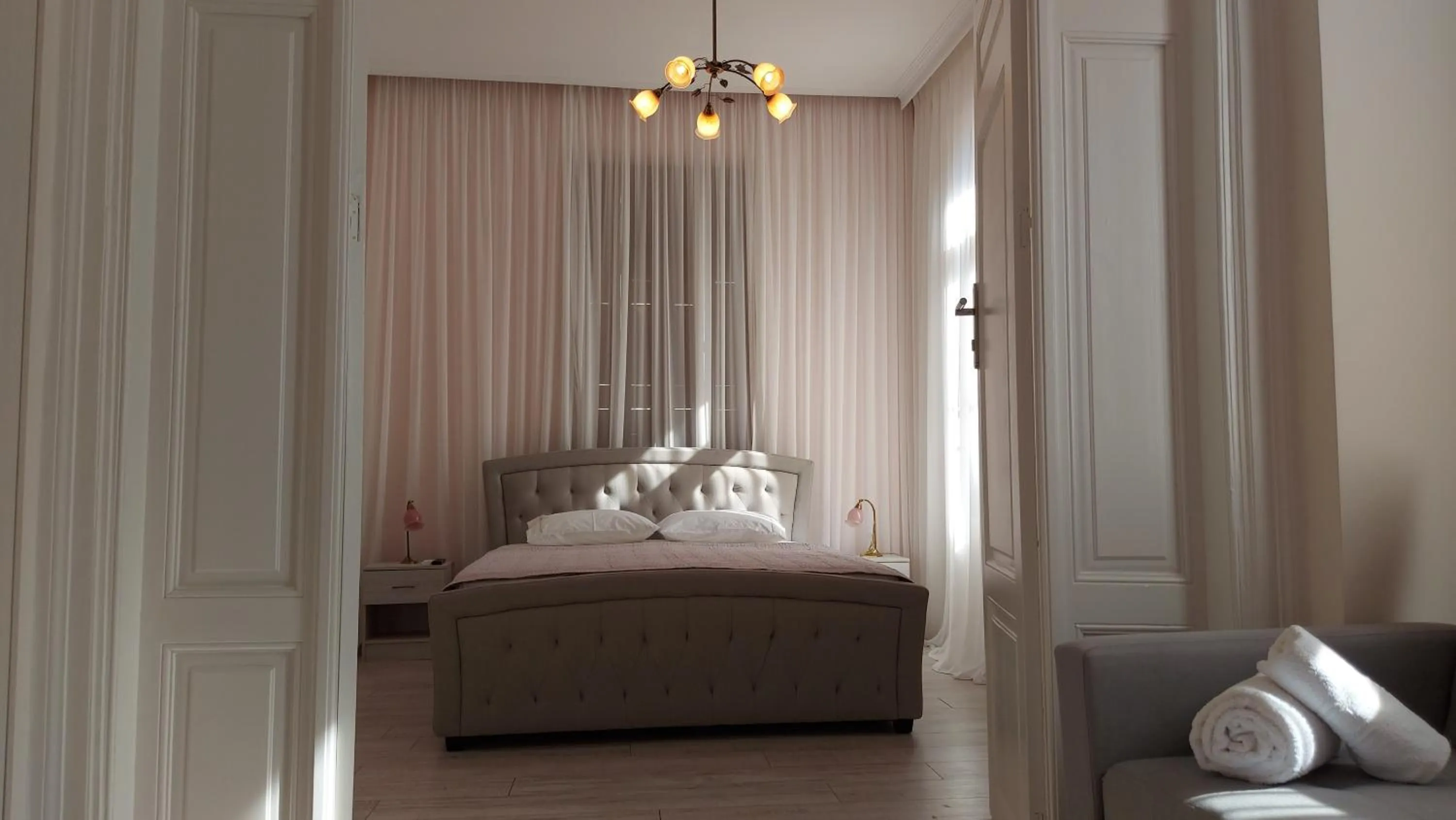 View (from property/room), Bed in Theasis Athens