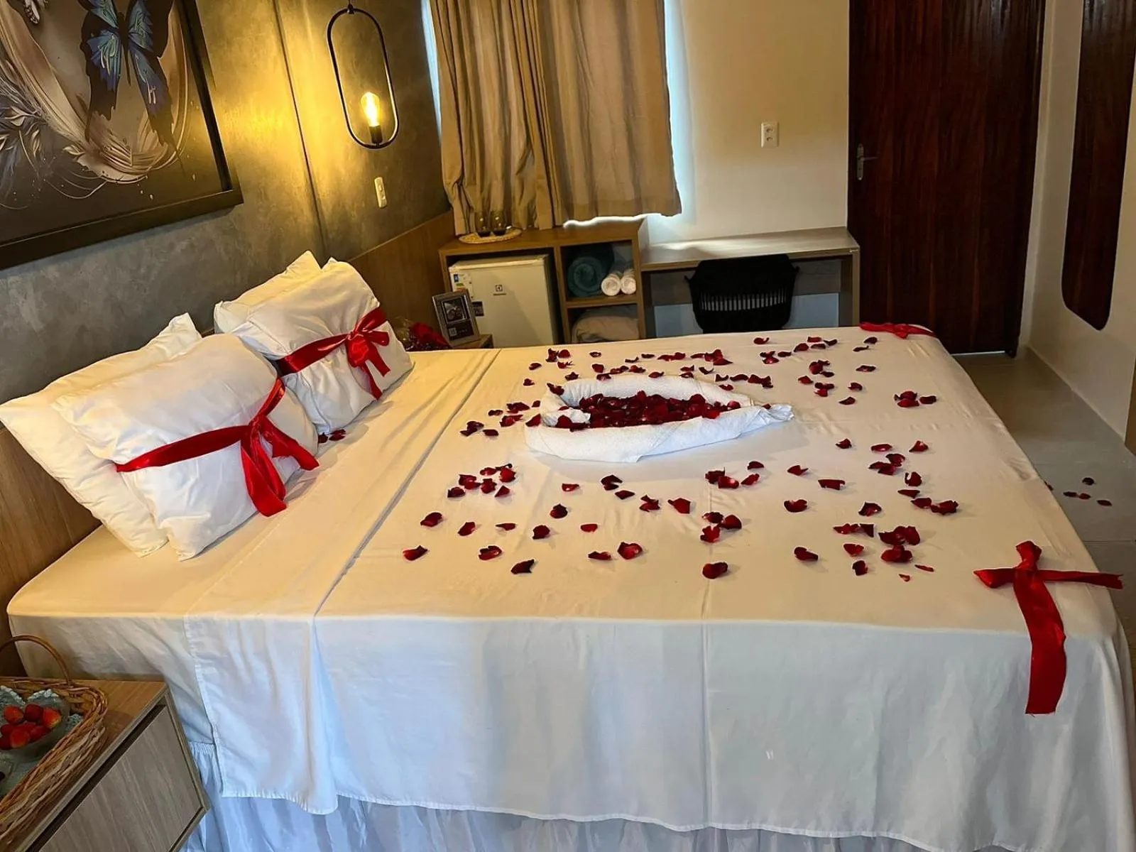 Property building, Bed in Pousada Maré do Francês