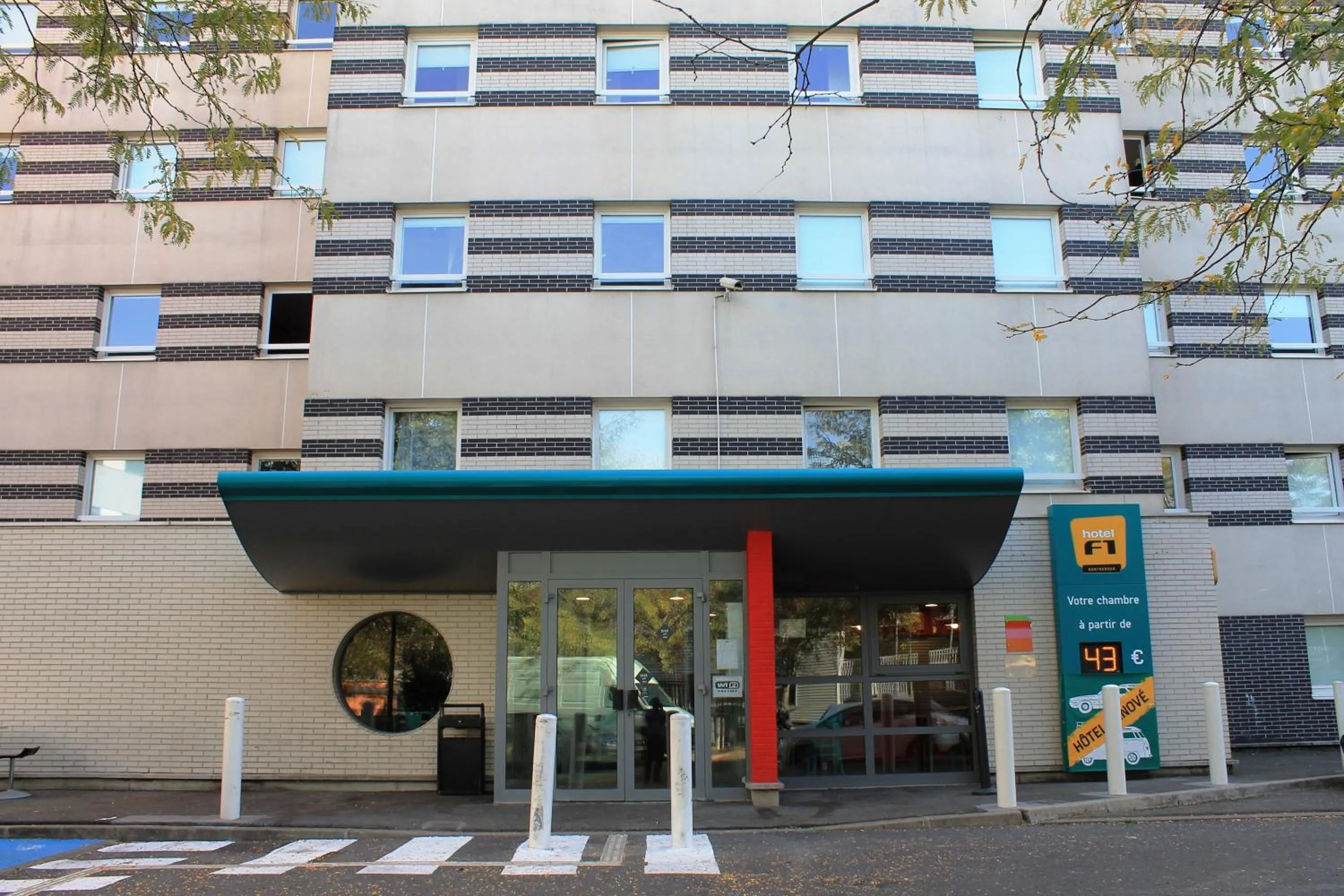 Property building in hotelF1 Paris Gennevilliers, 4 Rue Georges Corète 92230 Gennevilliers