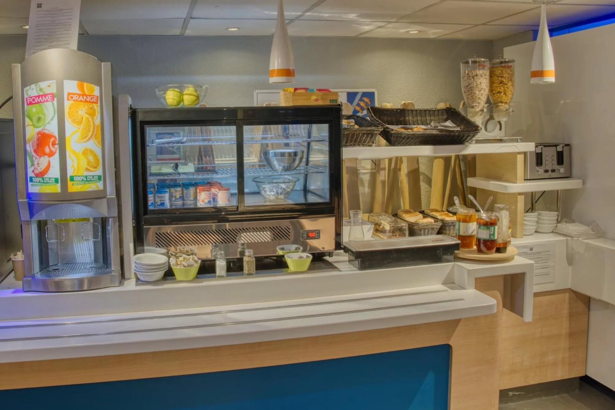 Breakfast in ibis Budget Gennevilliers Asnières - Rénové en 2025