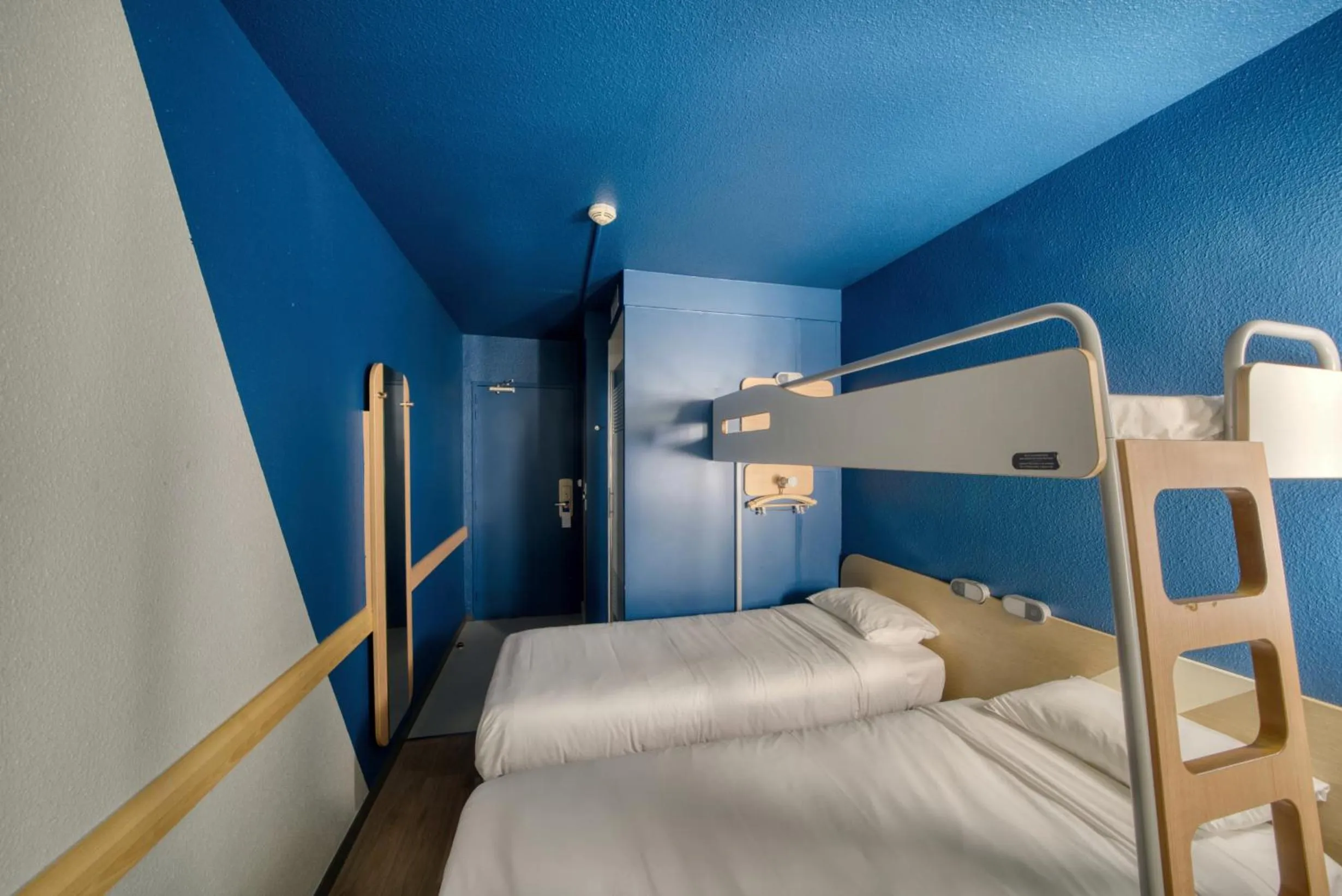 Bedroom, Bed in ibis Budget Gennevilliers Asnières - Rénové en 2025