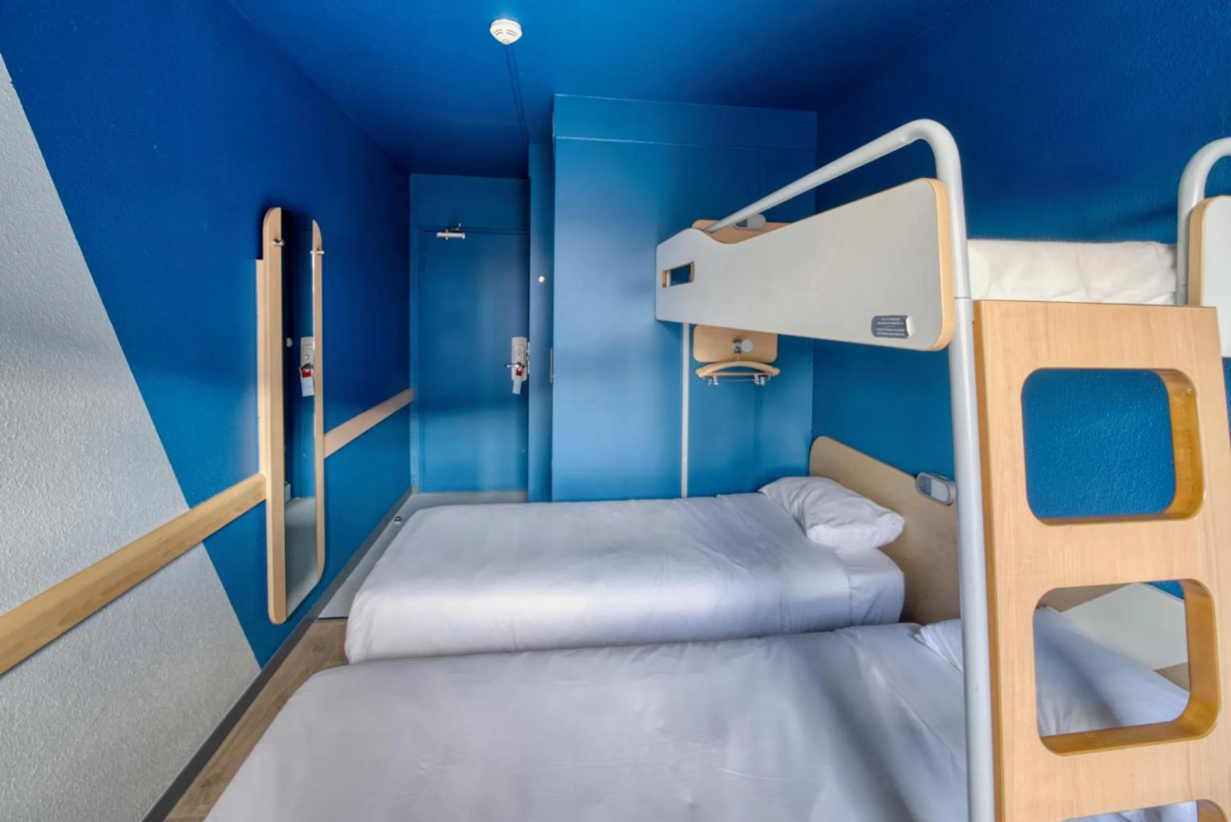 Bedroom, Bed in ibis Budget Gennevilliers Asnières - Rénové en 2025