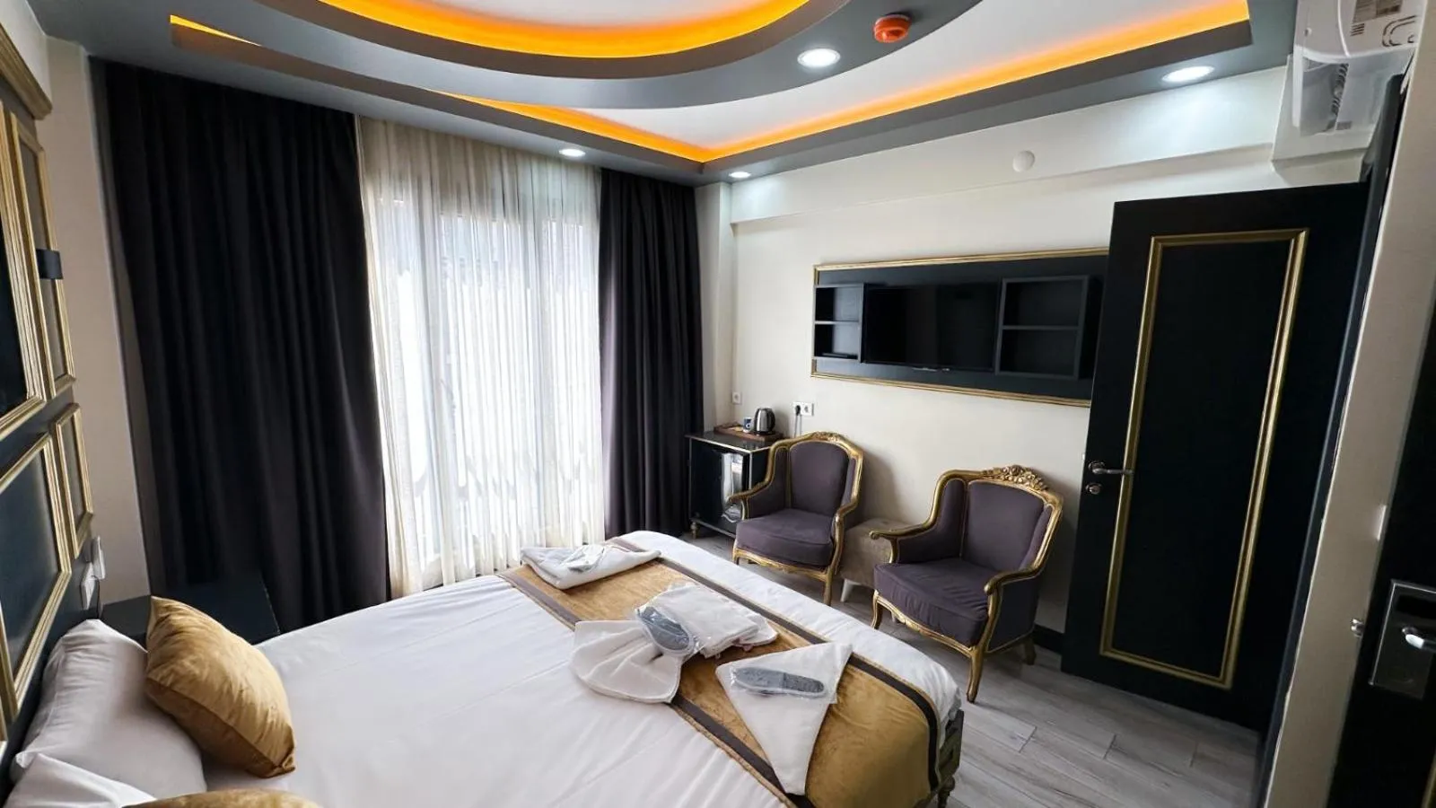 DNZ TAXIM FERİDİYE HoTEL