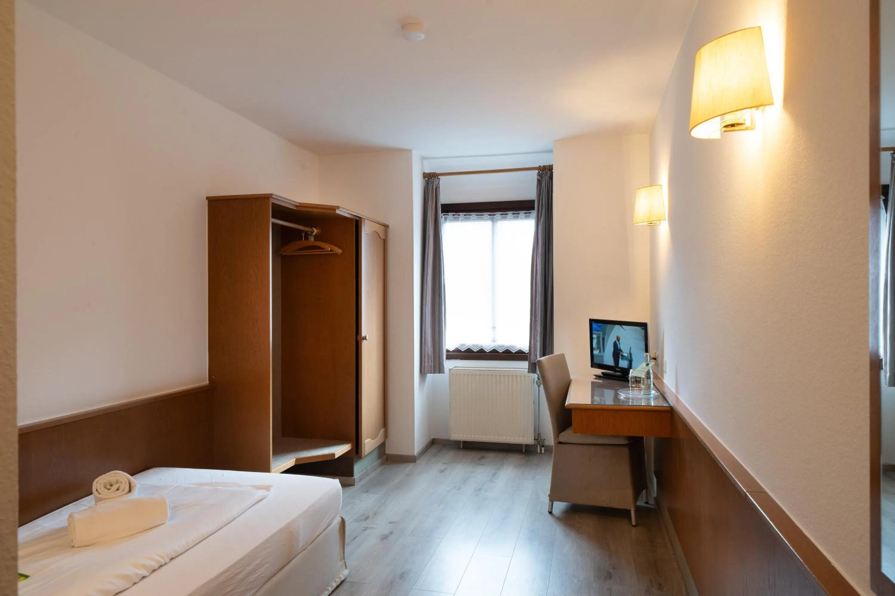 Photo of the whole room in Hotel Baeren