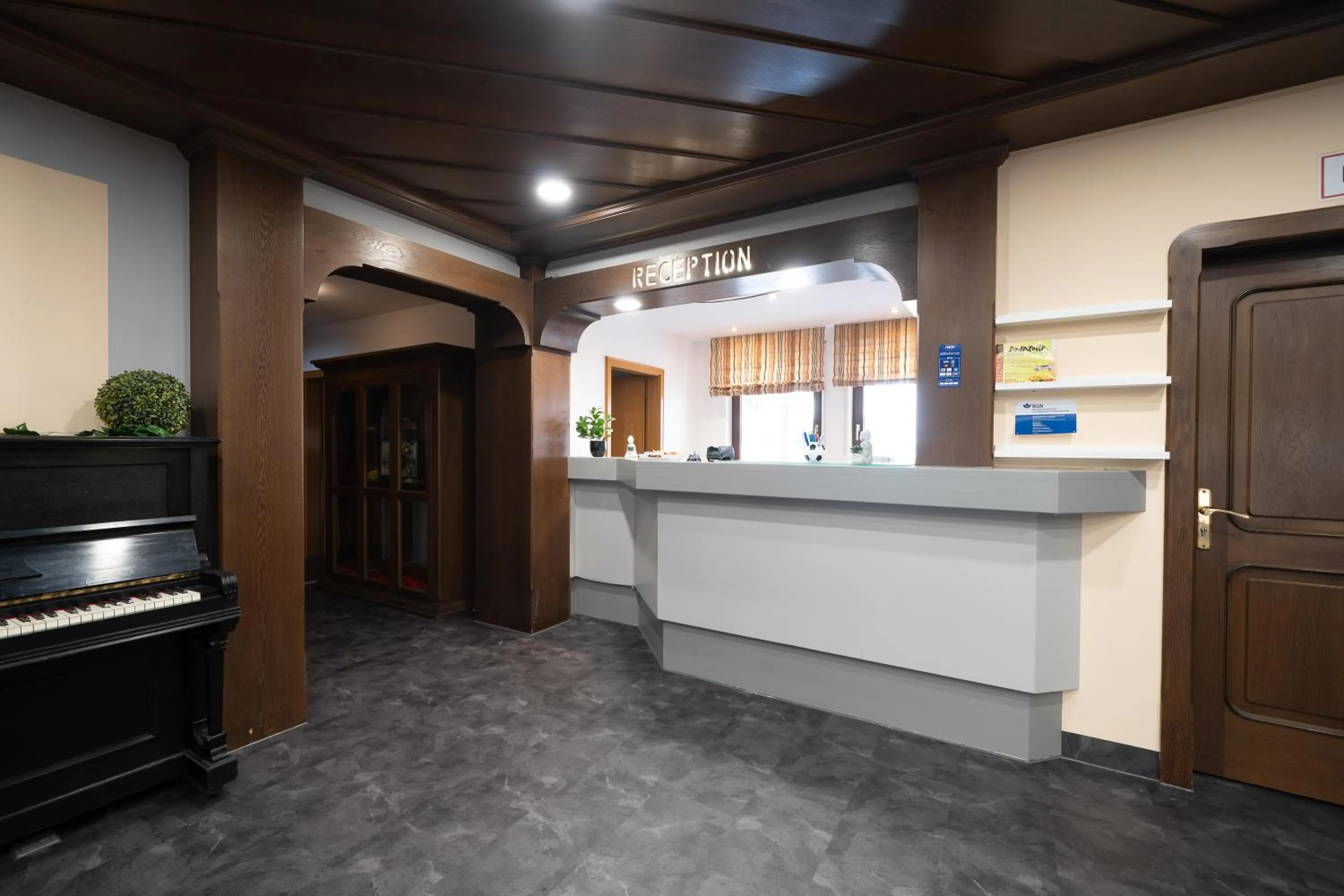 Lobby or reception in Hotel Baeren