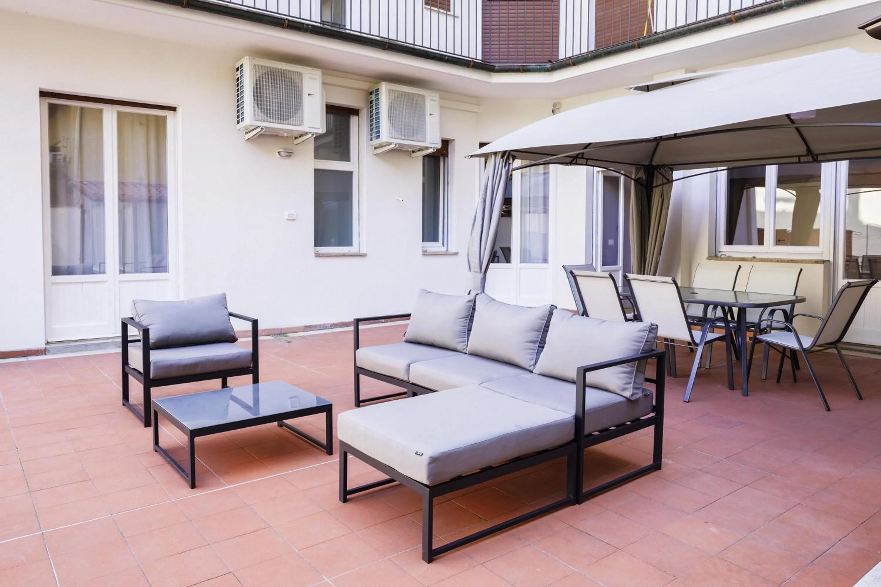 Property building in La Terrazza di Jenny B&B