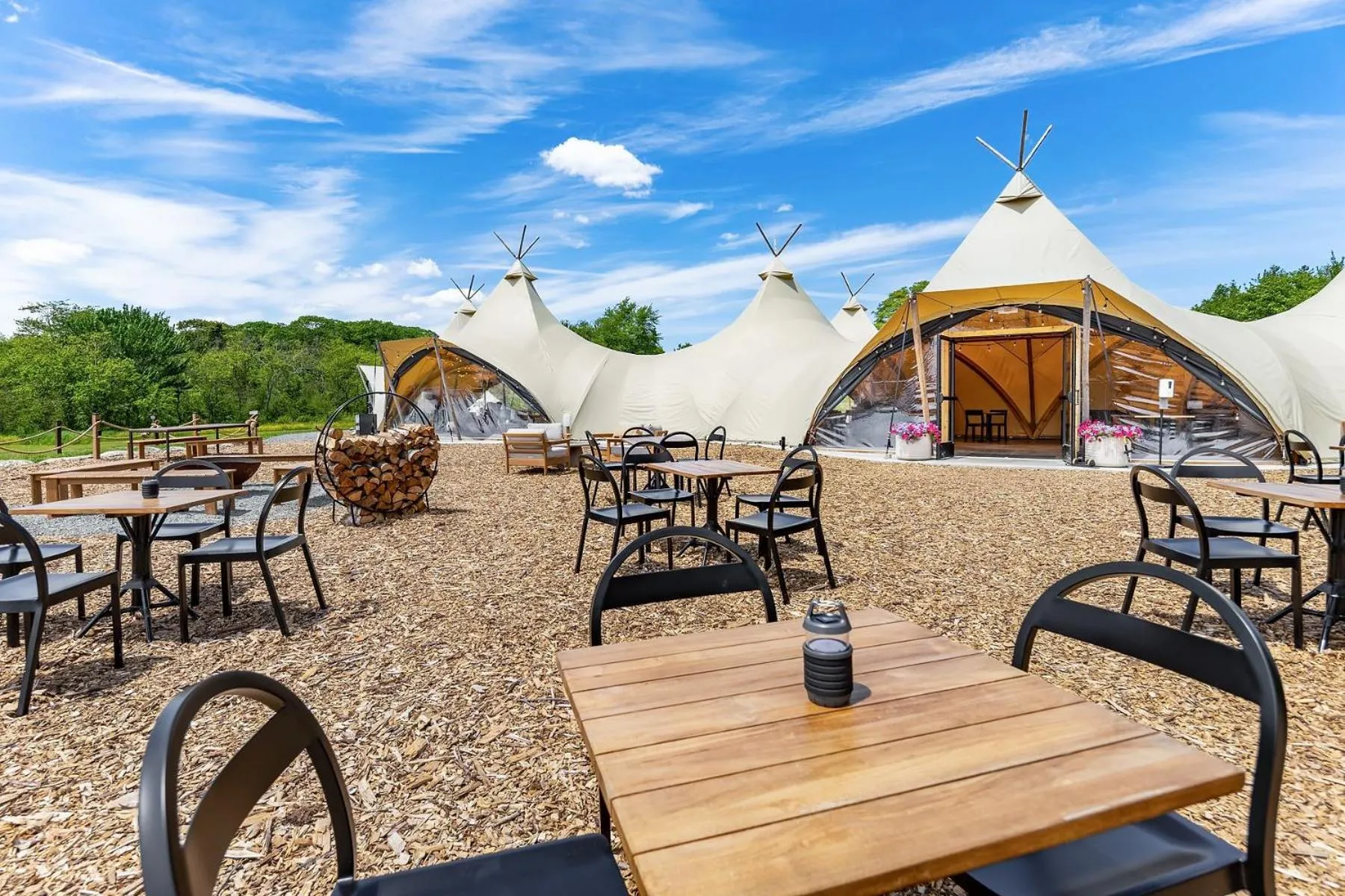 Restaurant/places to eat in Under Canvas Acadia