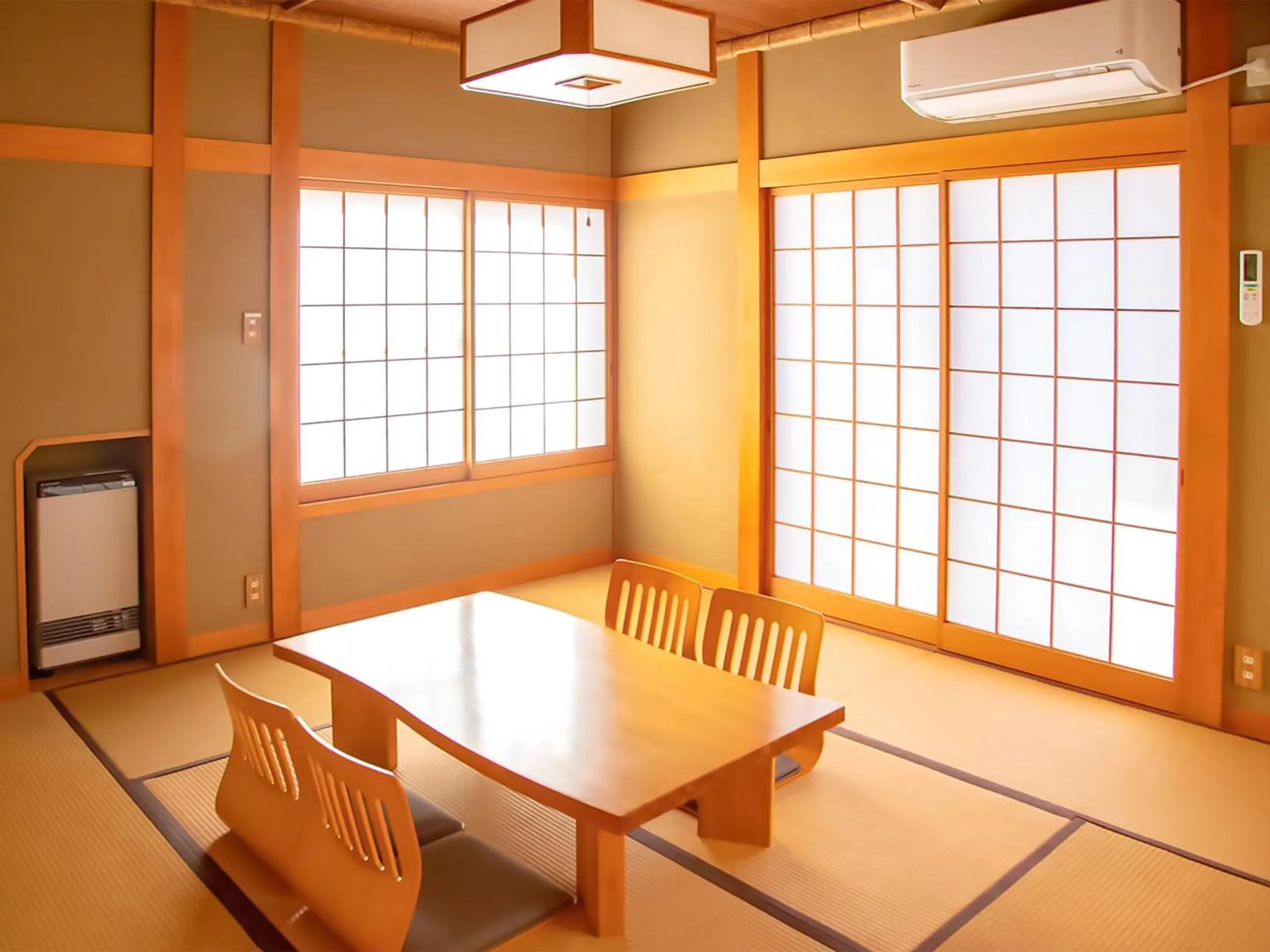 Photo of the whole room in MOON GLOW