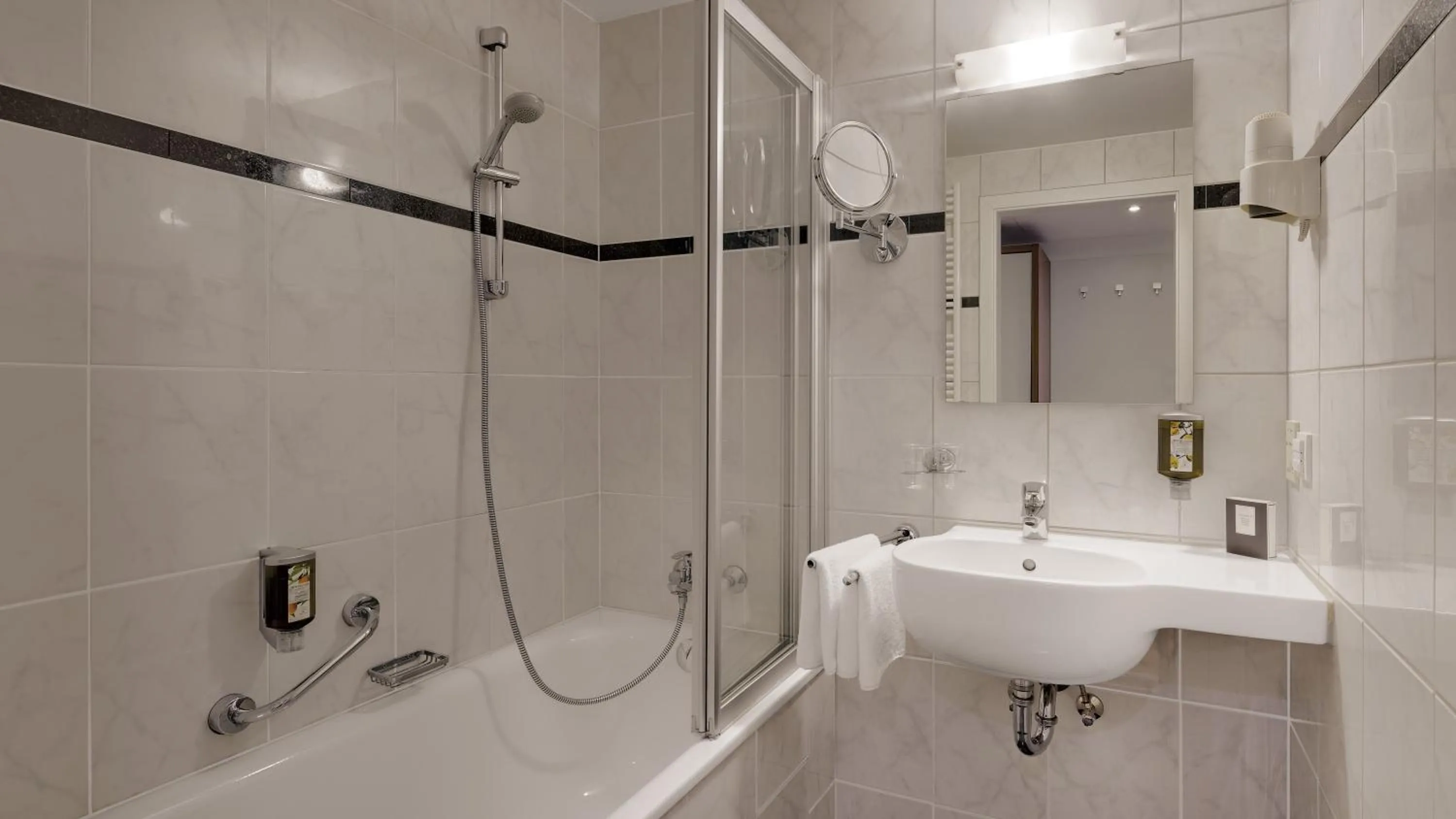 Bathroom in Hotel Newton Heilbronn