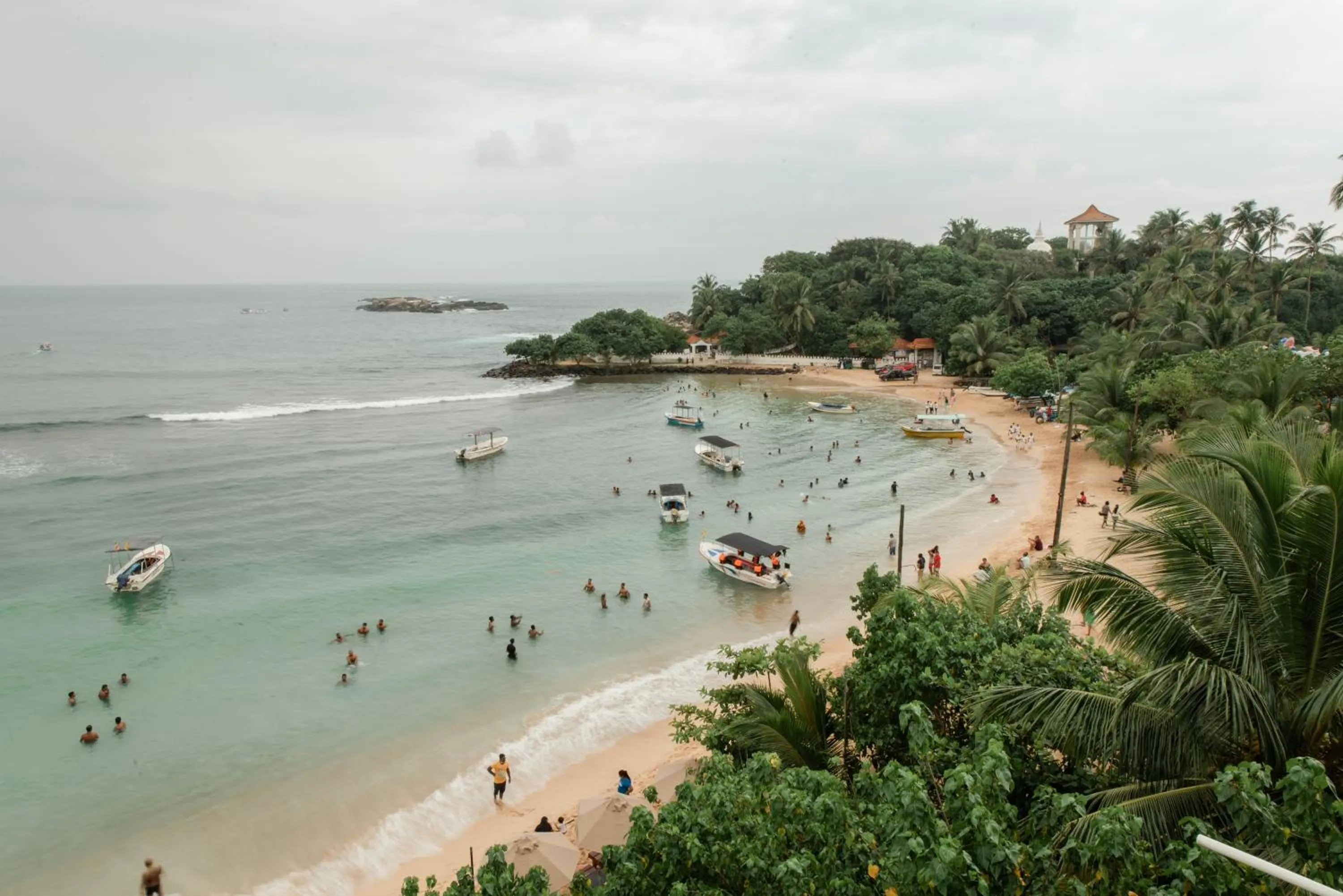 Beach in Seaview Deepal villa