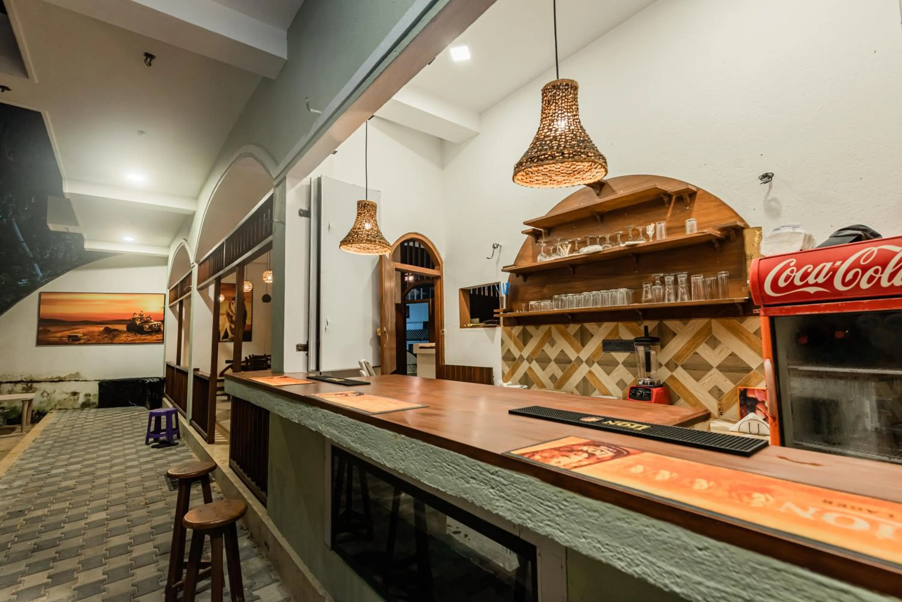 Lounge or bar, Kitchen/Kitchenette in Seaview Deepal villa