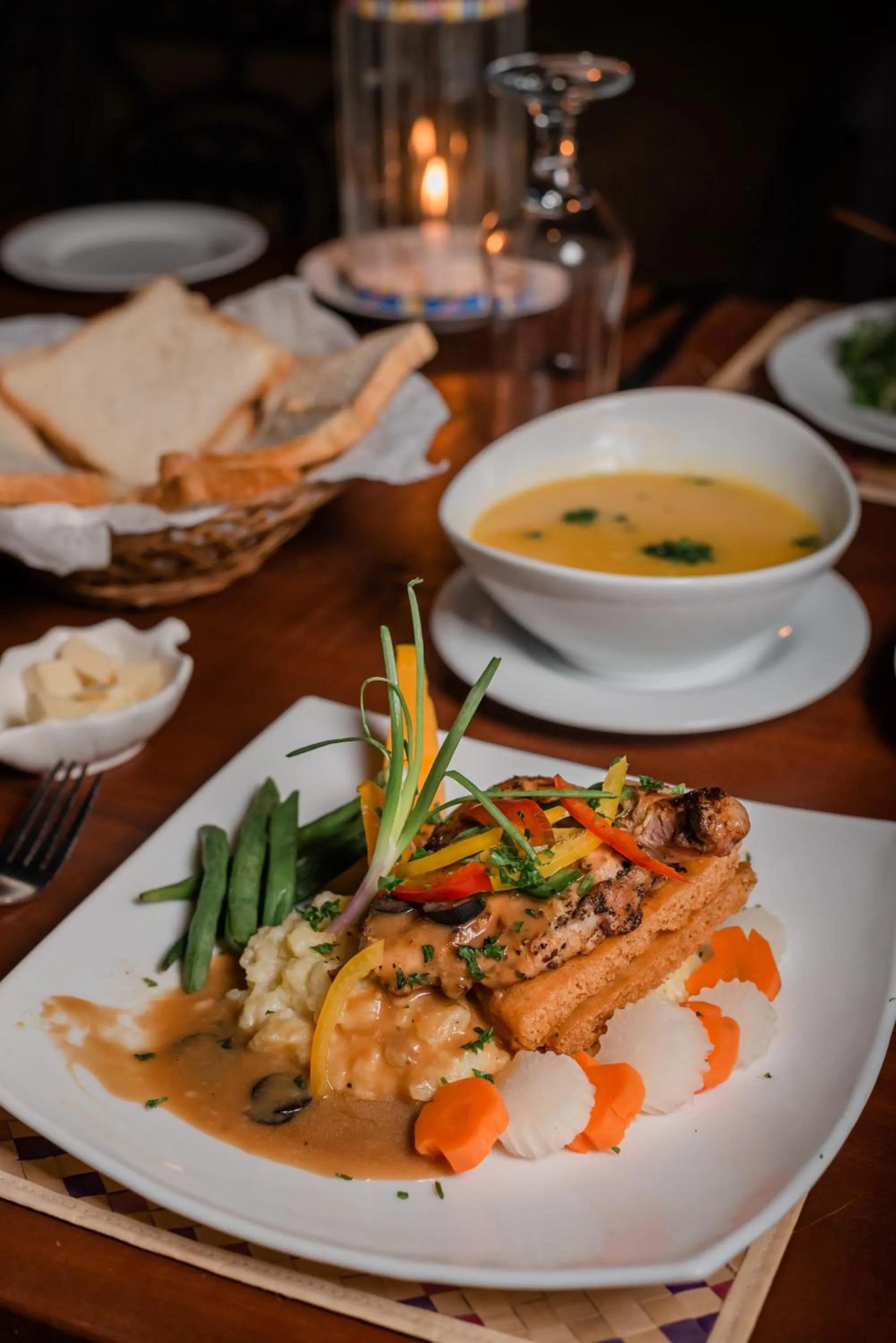 Food and drinks, Lunch and Dinner in Seaview Deepal villa