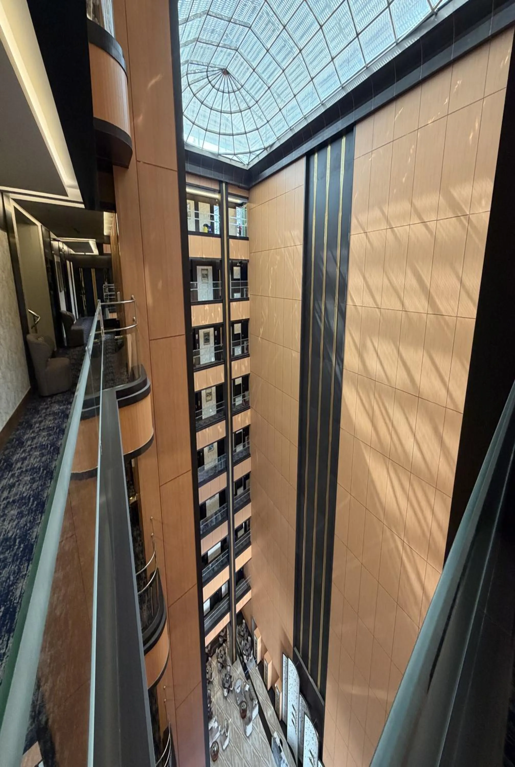 Lobby or reception in Holiday Al Khaleej Hotel