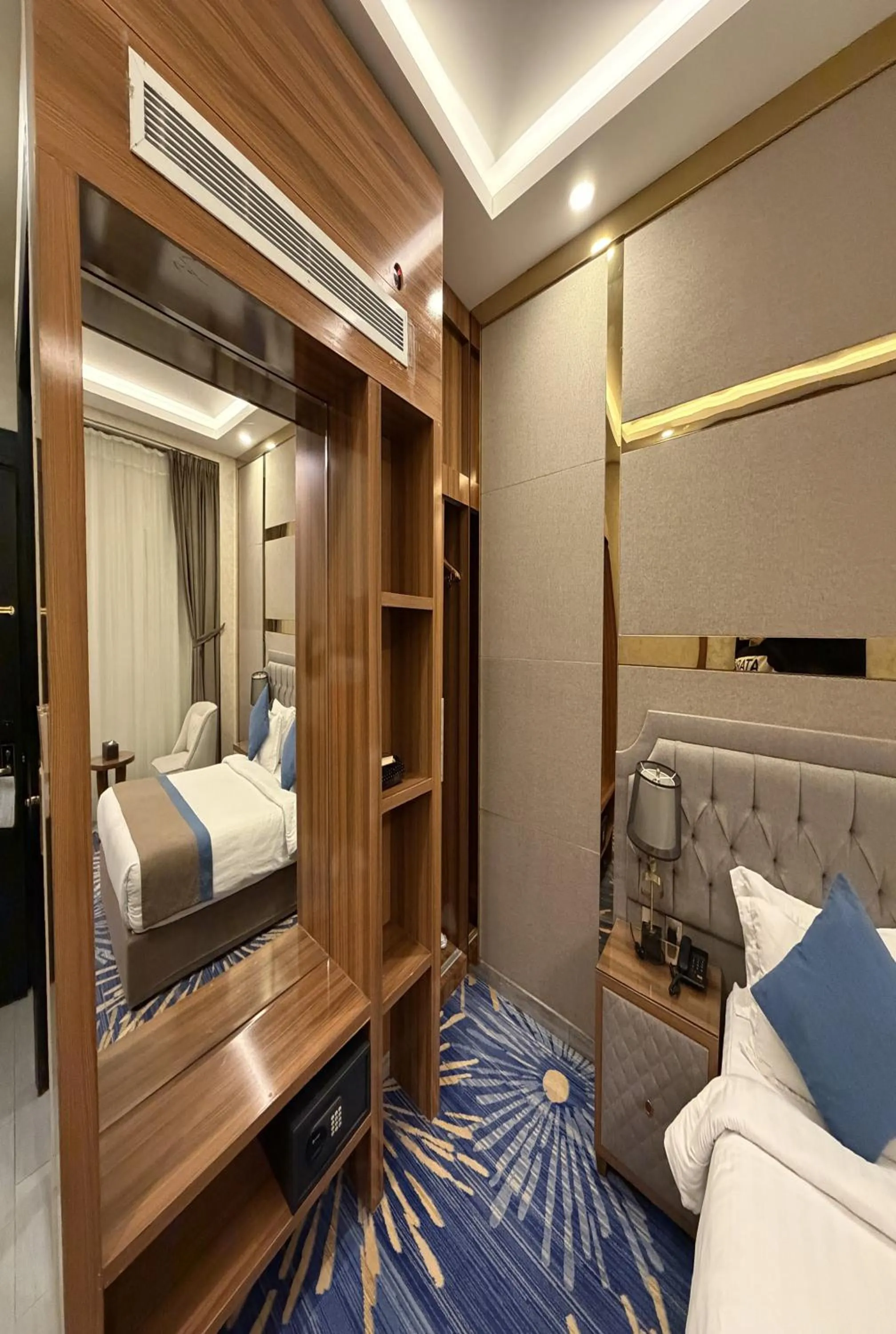 Photo of the whole room, Bed in Holiday Al Khaleej Hotel