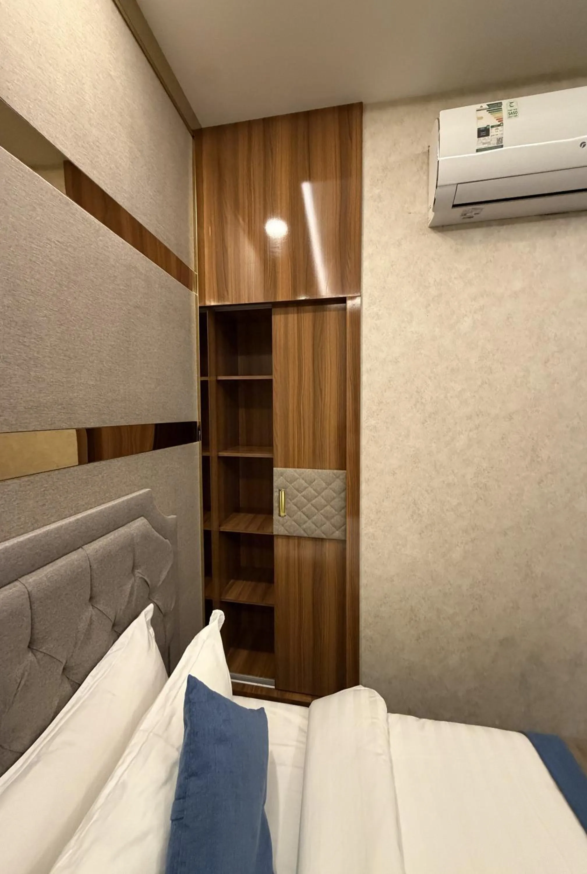 Photo of the whole room, Bed in Holiday Al Khaleej Hotel