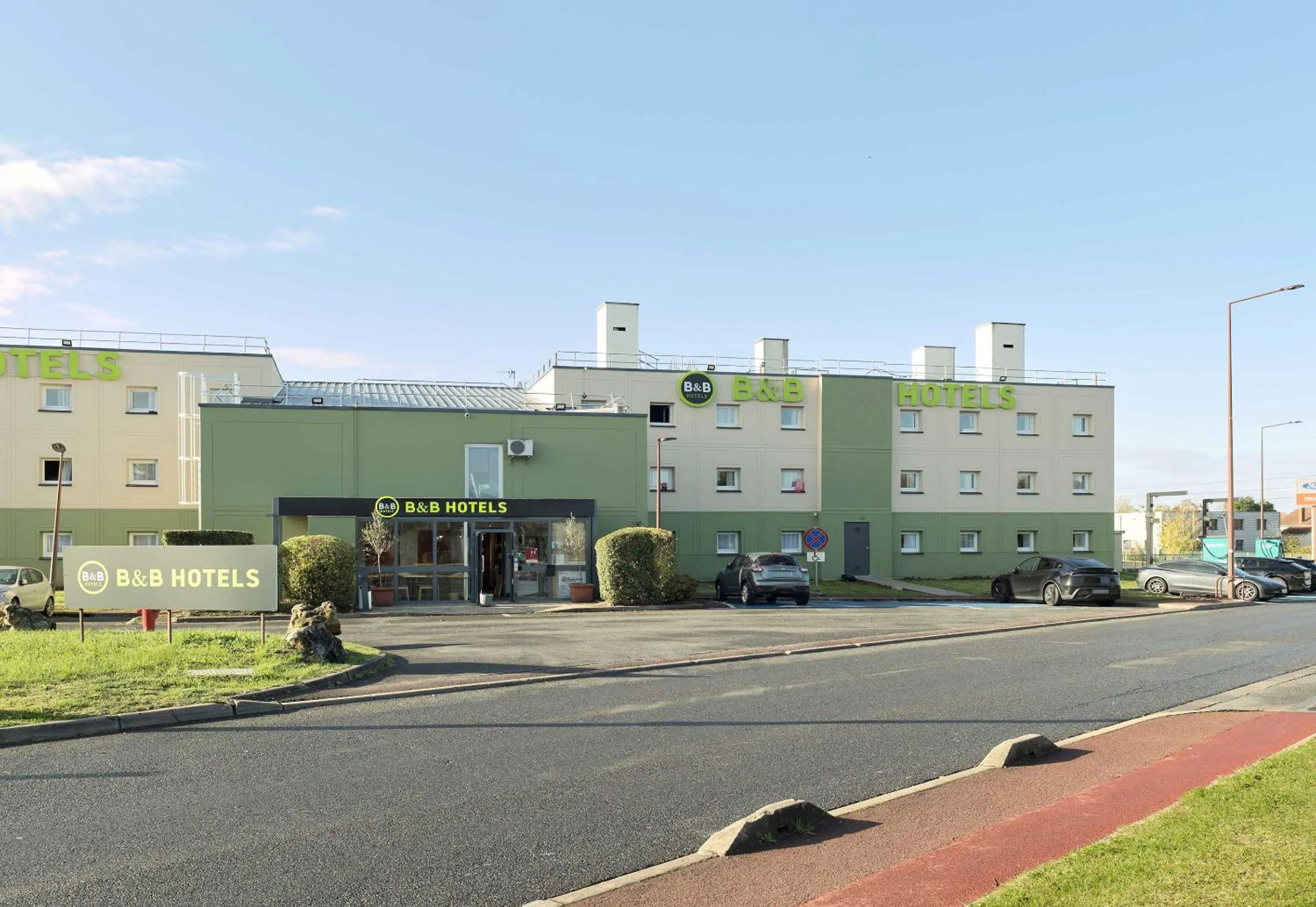 Property building in B&B HOTEL Cergy Pierrelaye