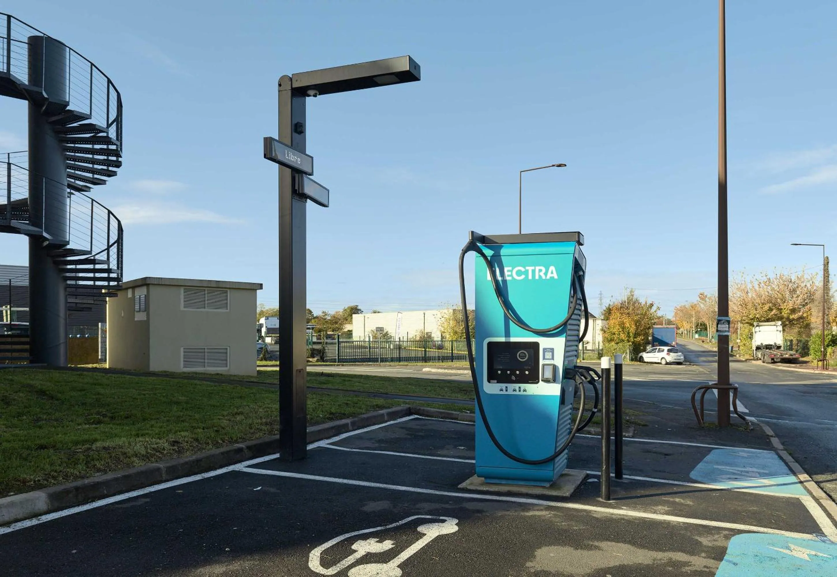 Parking in B&B HOTEL Cergy Pierrelaye