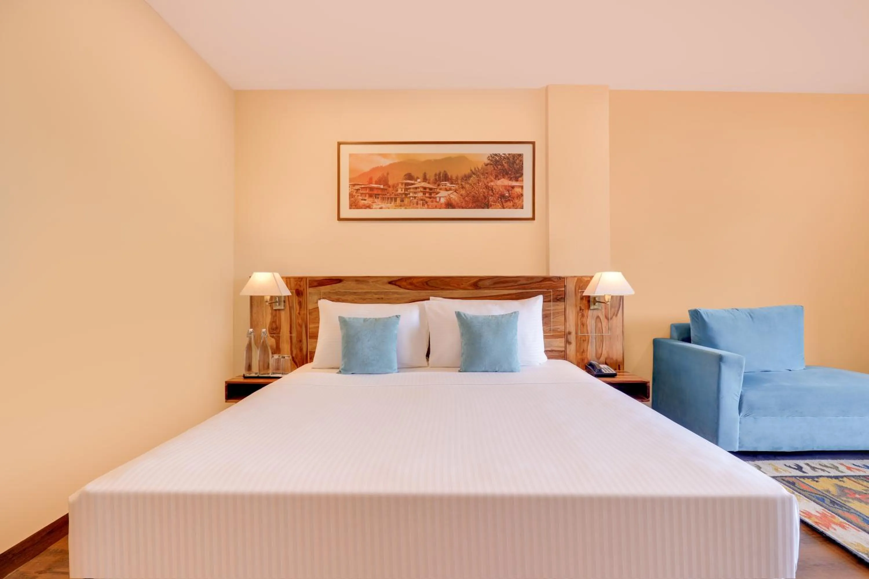 Bedroom, Bed in Lemon Tree Hotel, Kasauli