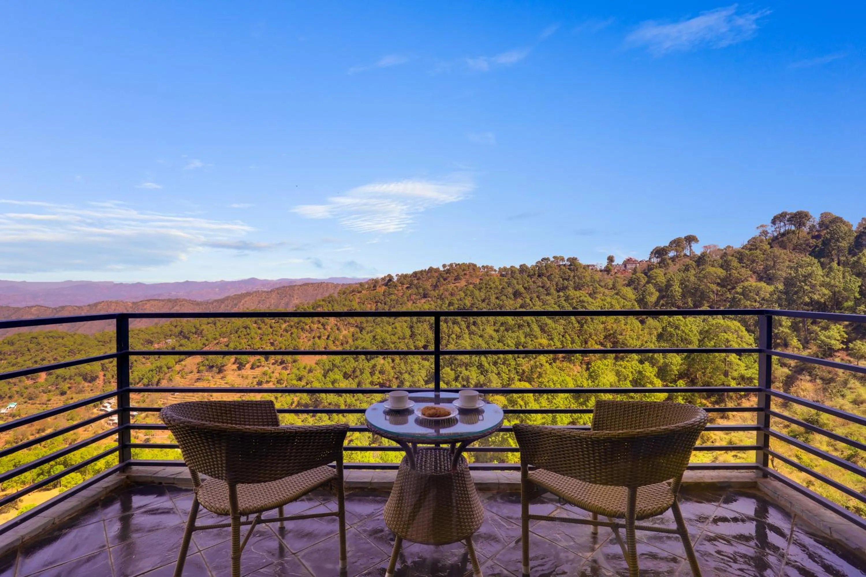 Balcony/Terrace in Lemon Tree Hotel, Kasauli