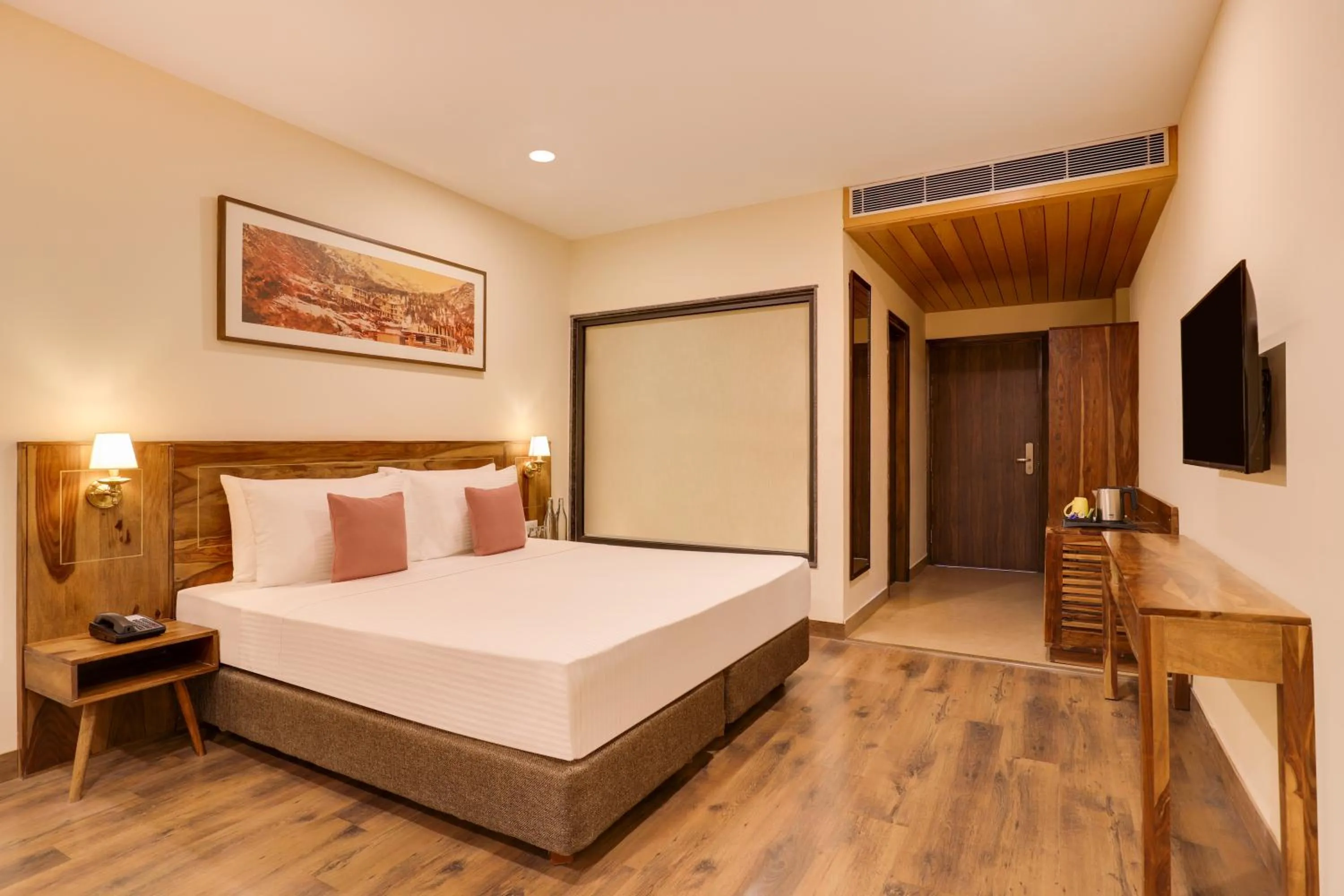 Bedroom, Bed in Lemon Tree Hotel, Kasauli