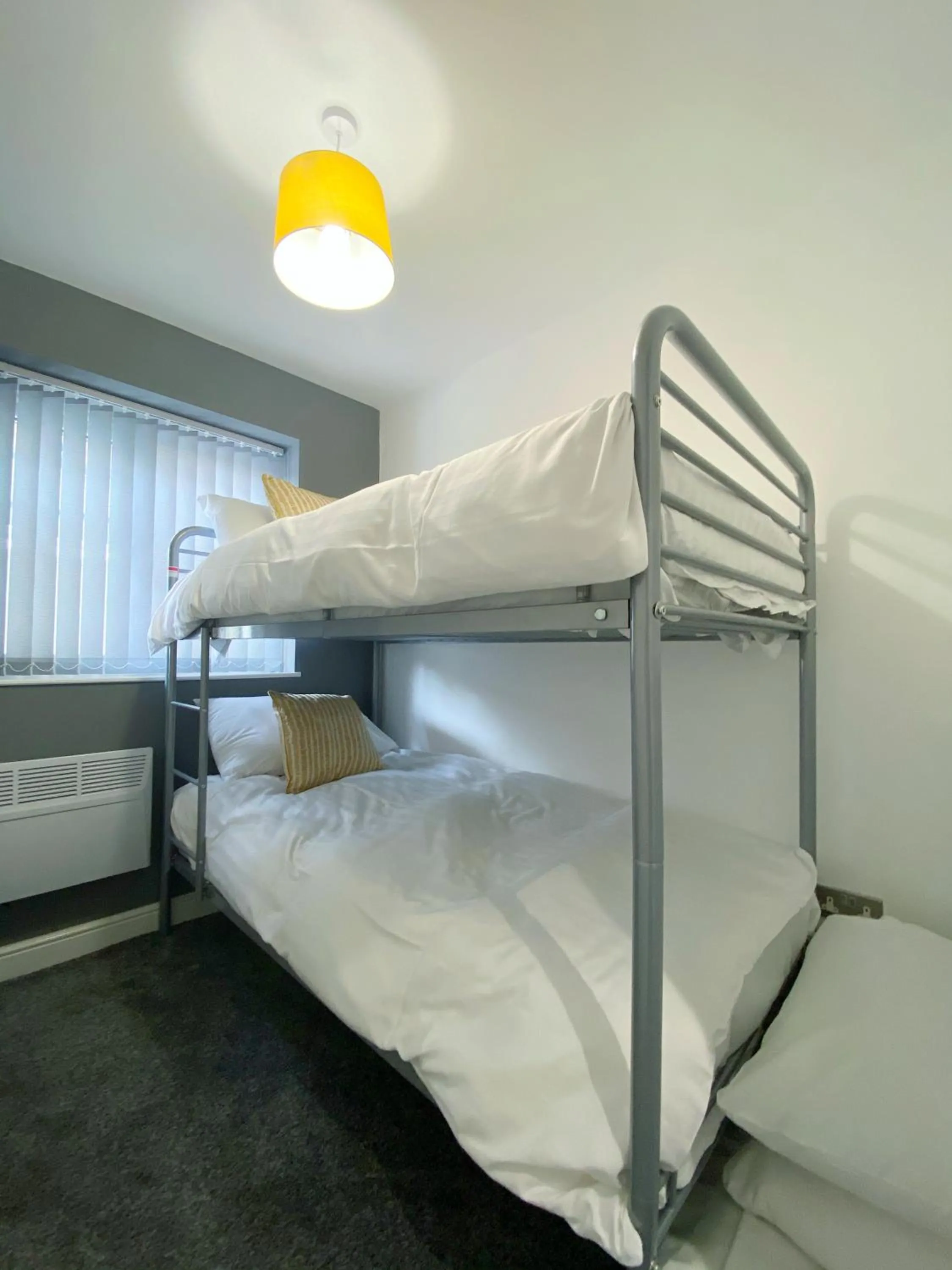 Bedroom, Bed in Kensington Suite Sasco Apartments