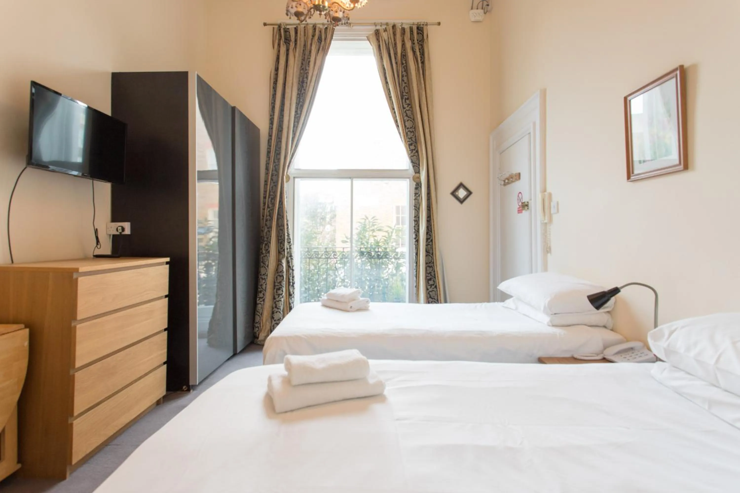 Other, Bed in Amber Residence Hotel-Suites