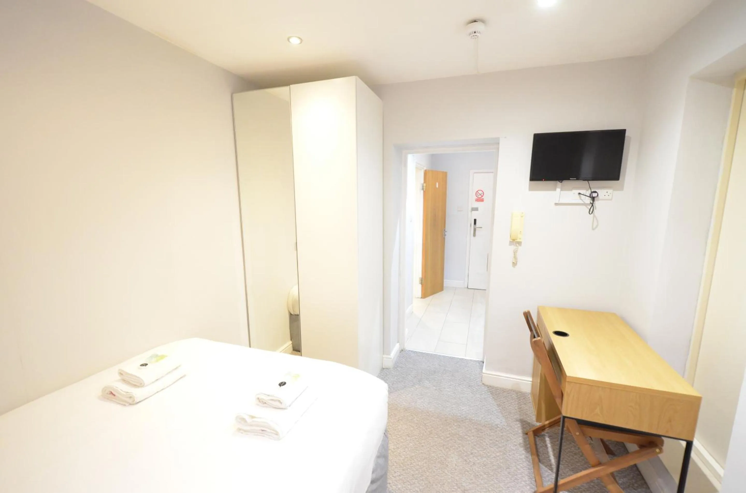 Bedroom, Bed in Amber Residence Hotel-Suites