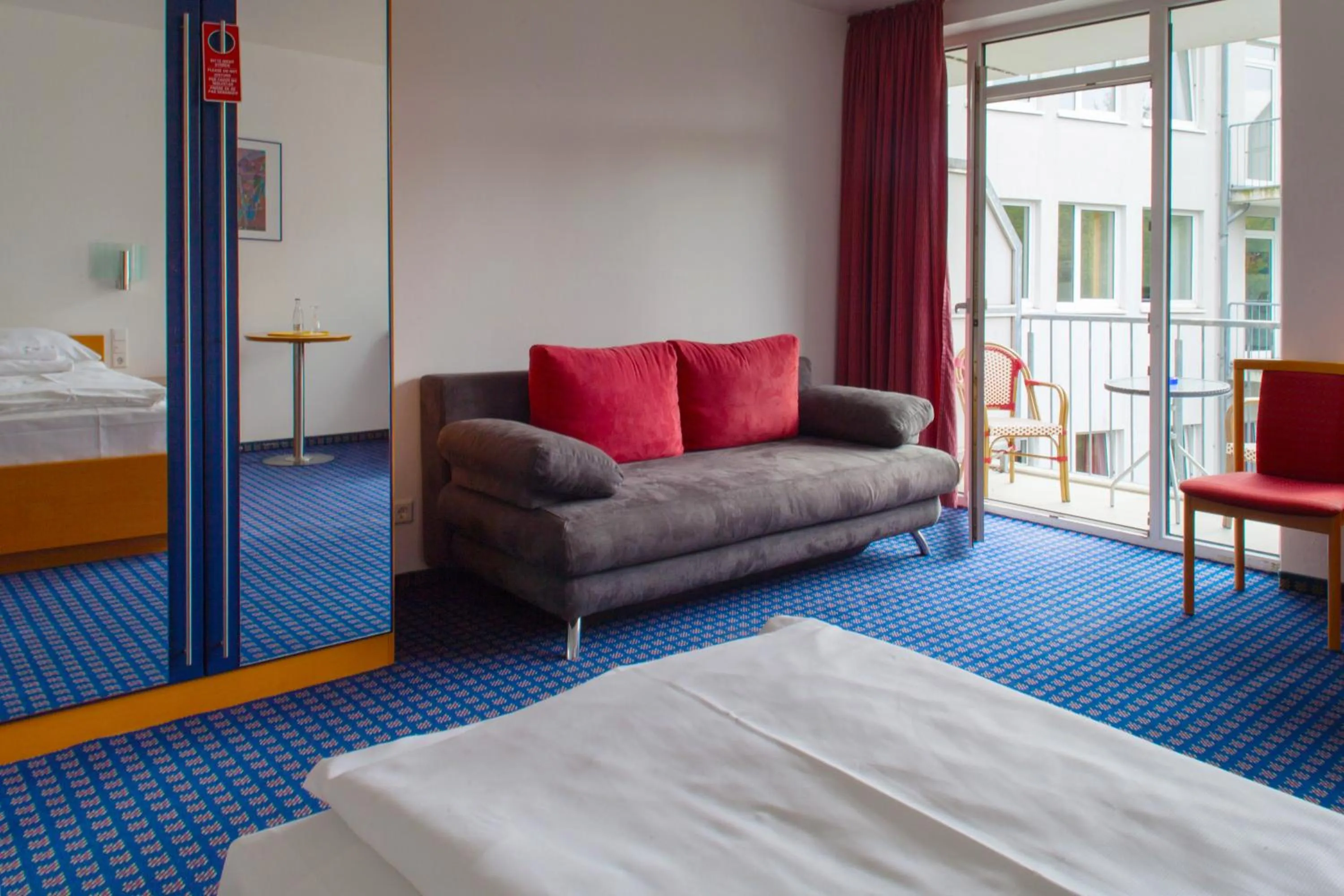 Photo of the whole room, Bed in Hotel in Herrenhausen