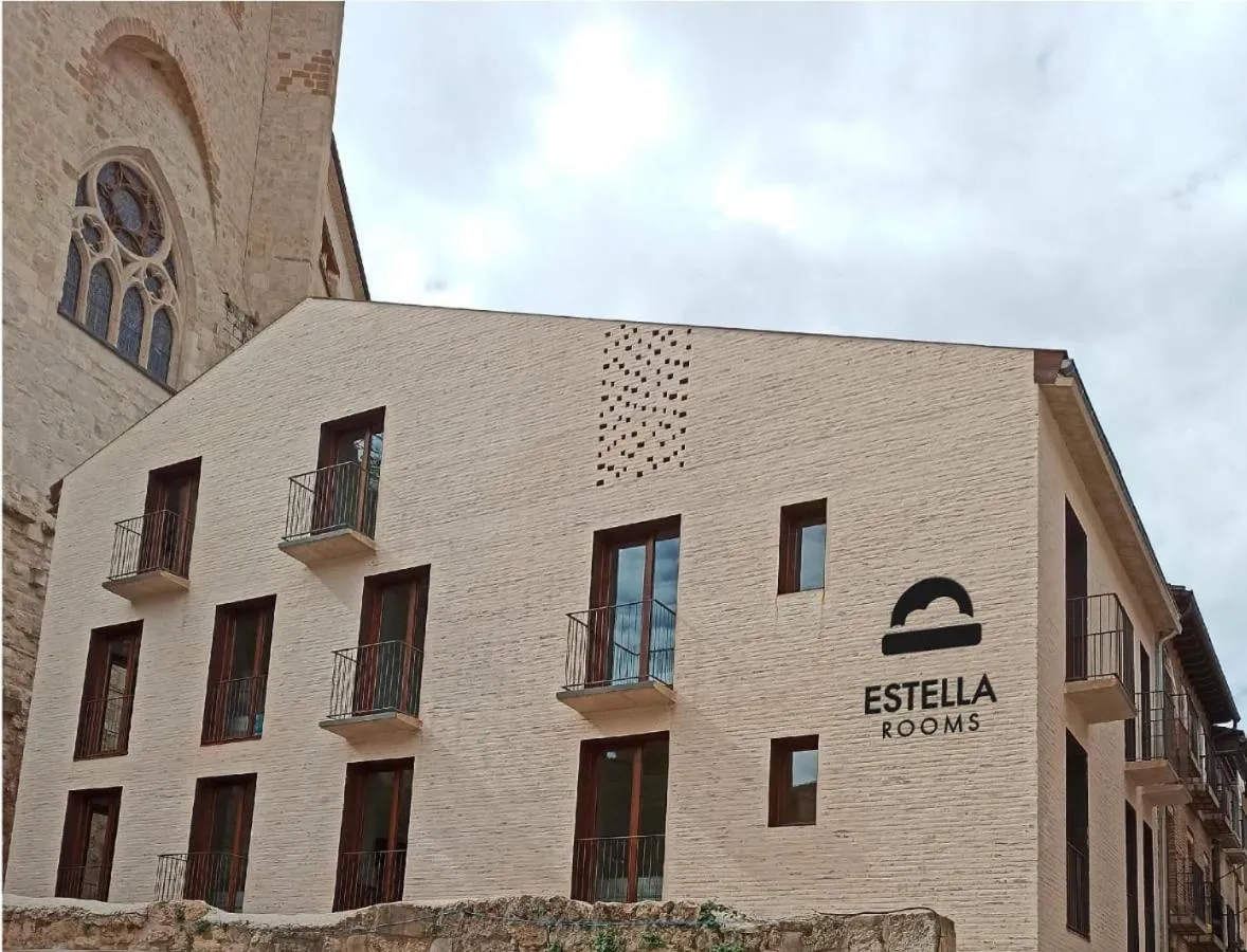 Property building in IRAIPE Estella Rooms Auto Check-in