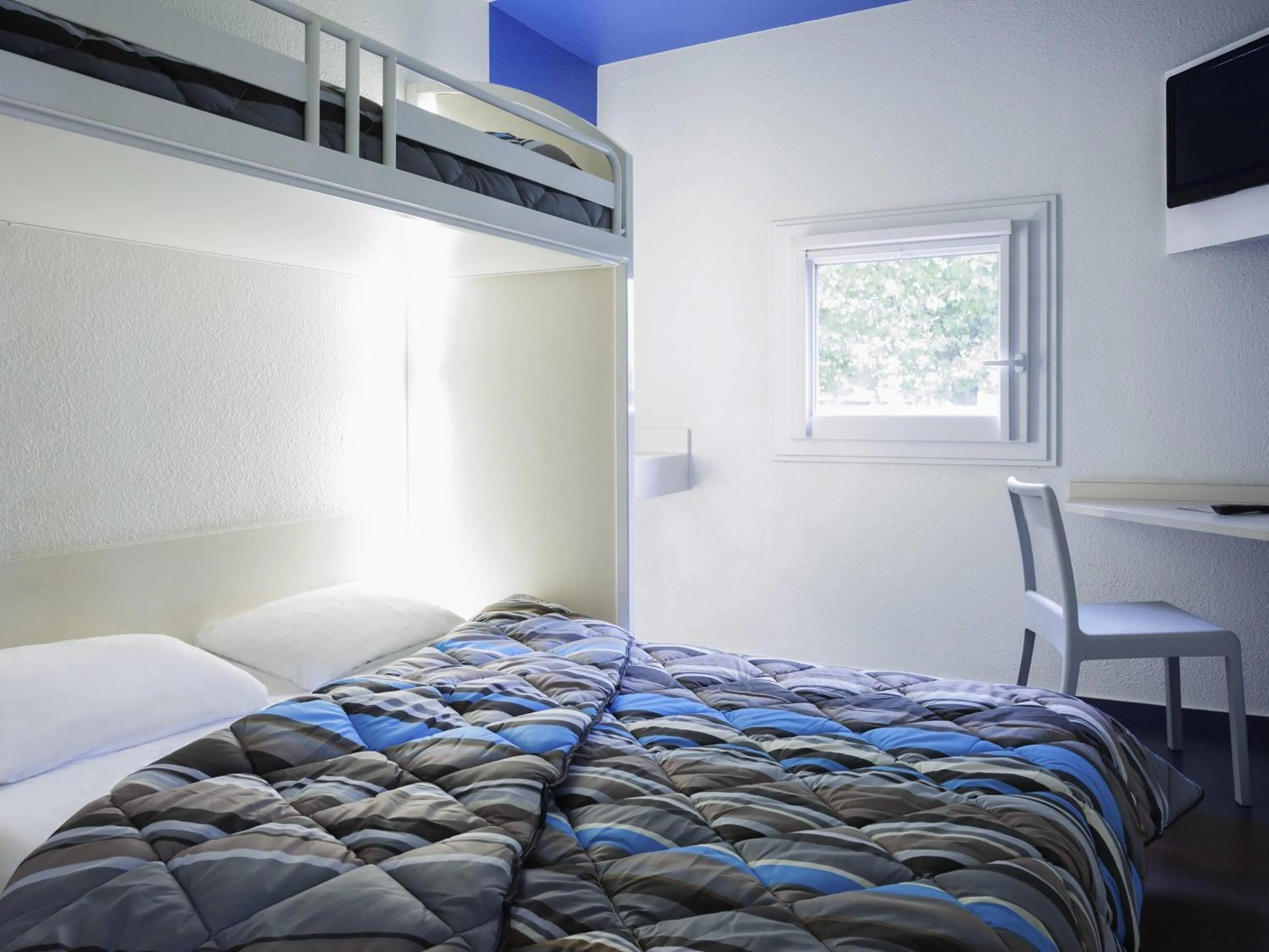 Bedroom, Bed in hotelF1 Metz Actipole