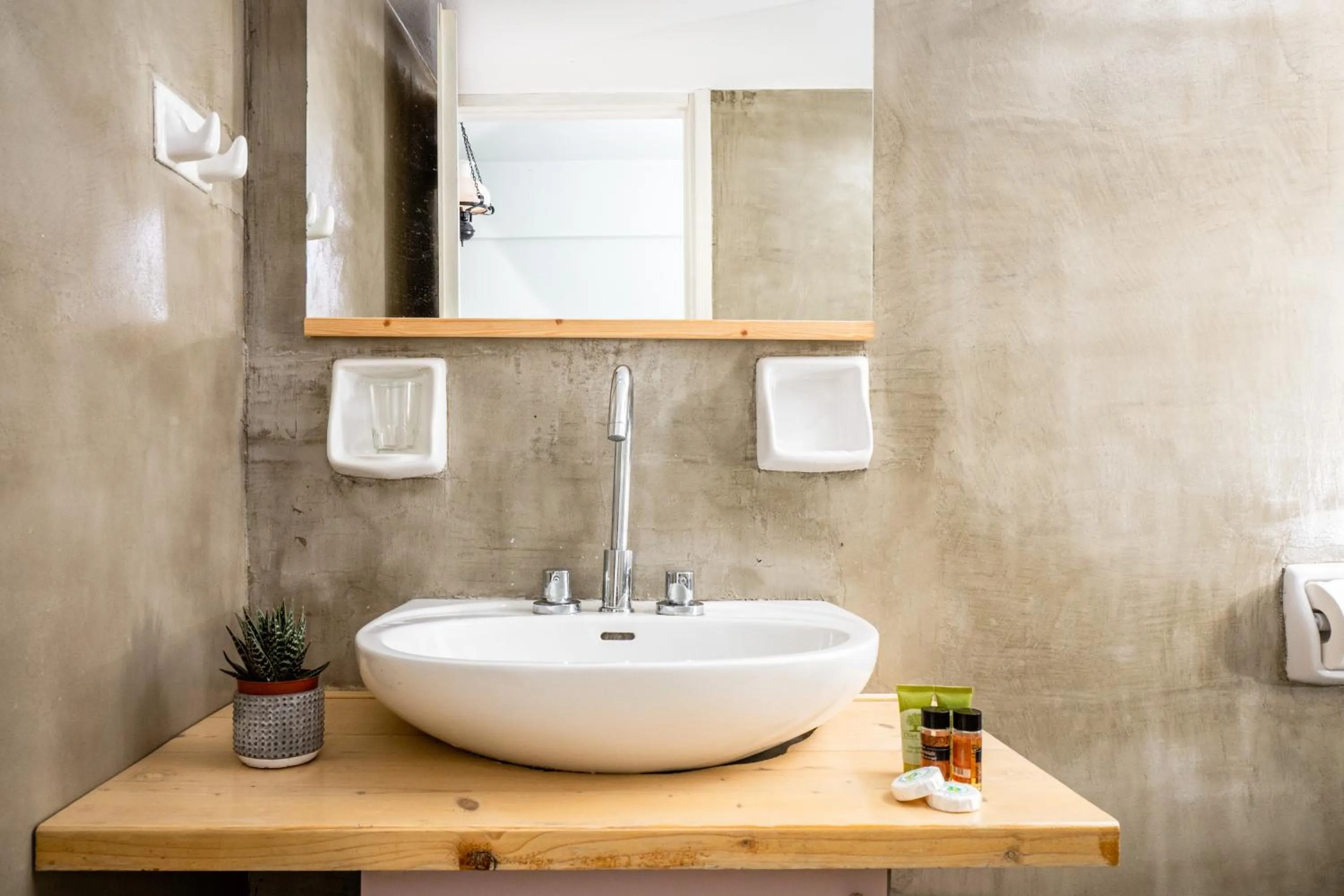 Bathroom in Alexandra Apartments