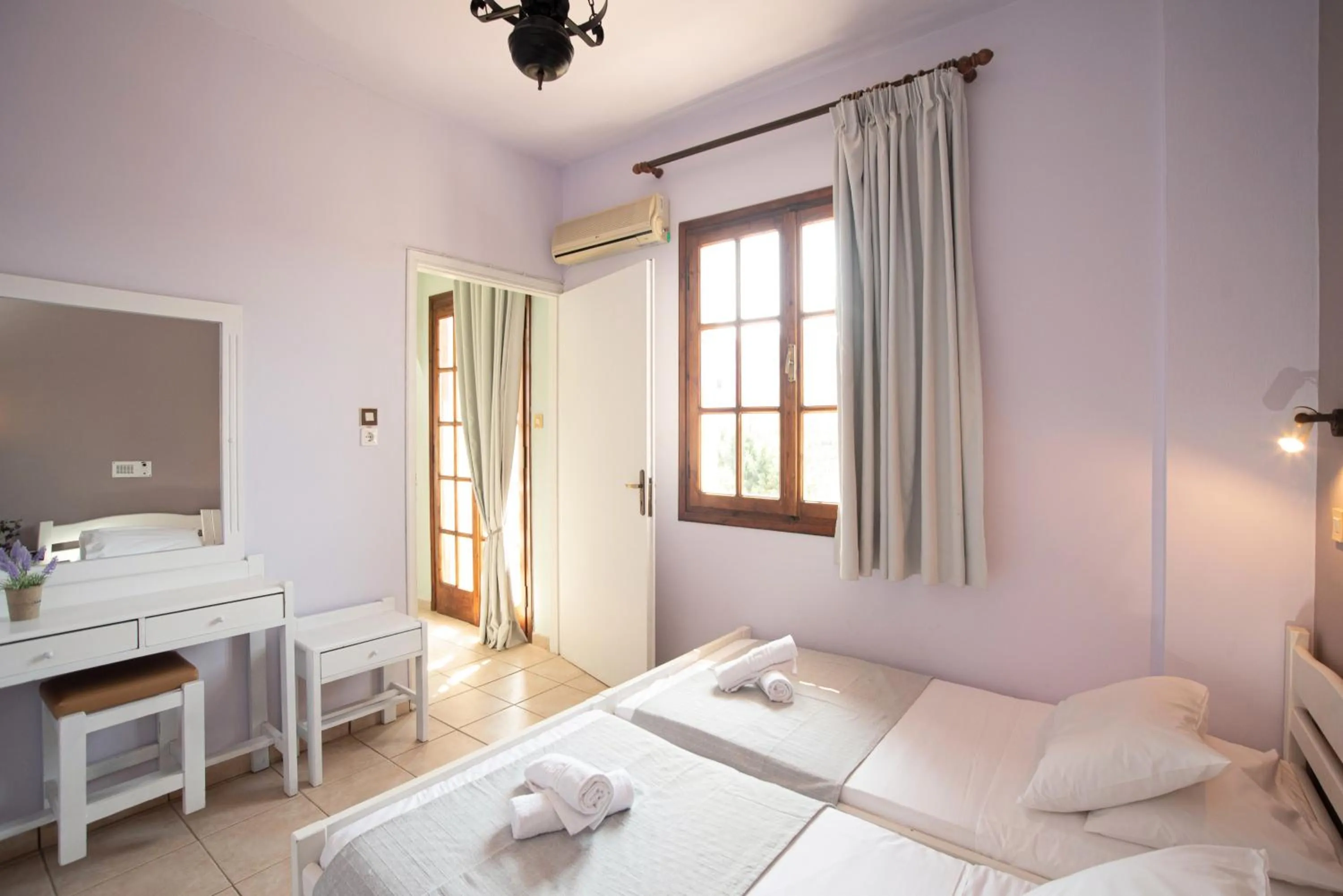 Bedroom, Bed in Alexandra Apartments