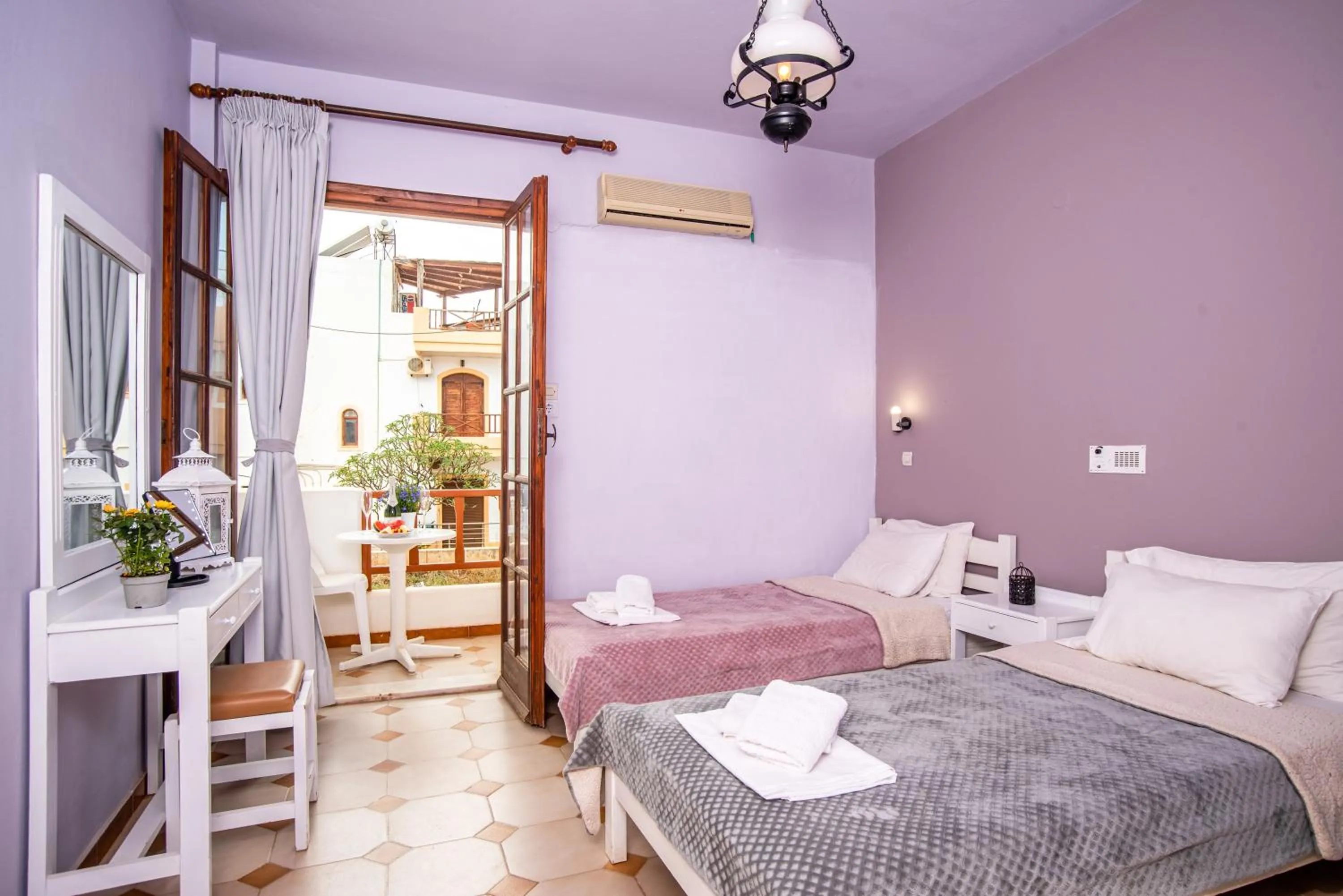 Bedroom, Bed in Alexandra Apartments